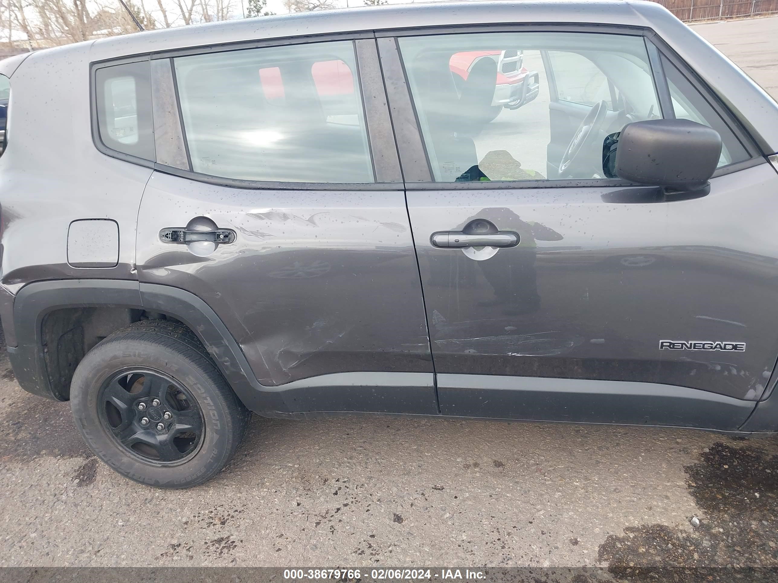 2016 Jeep Renegade Sport vin: ZACCJBAT4GPD30775