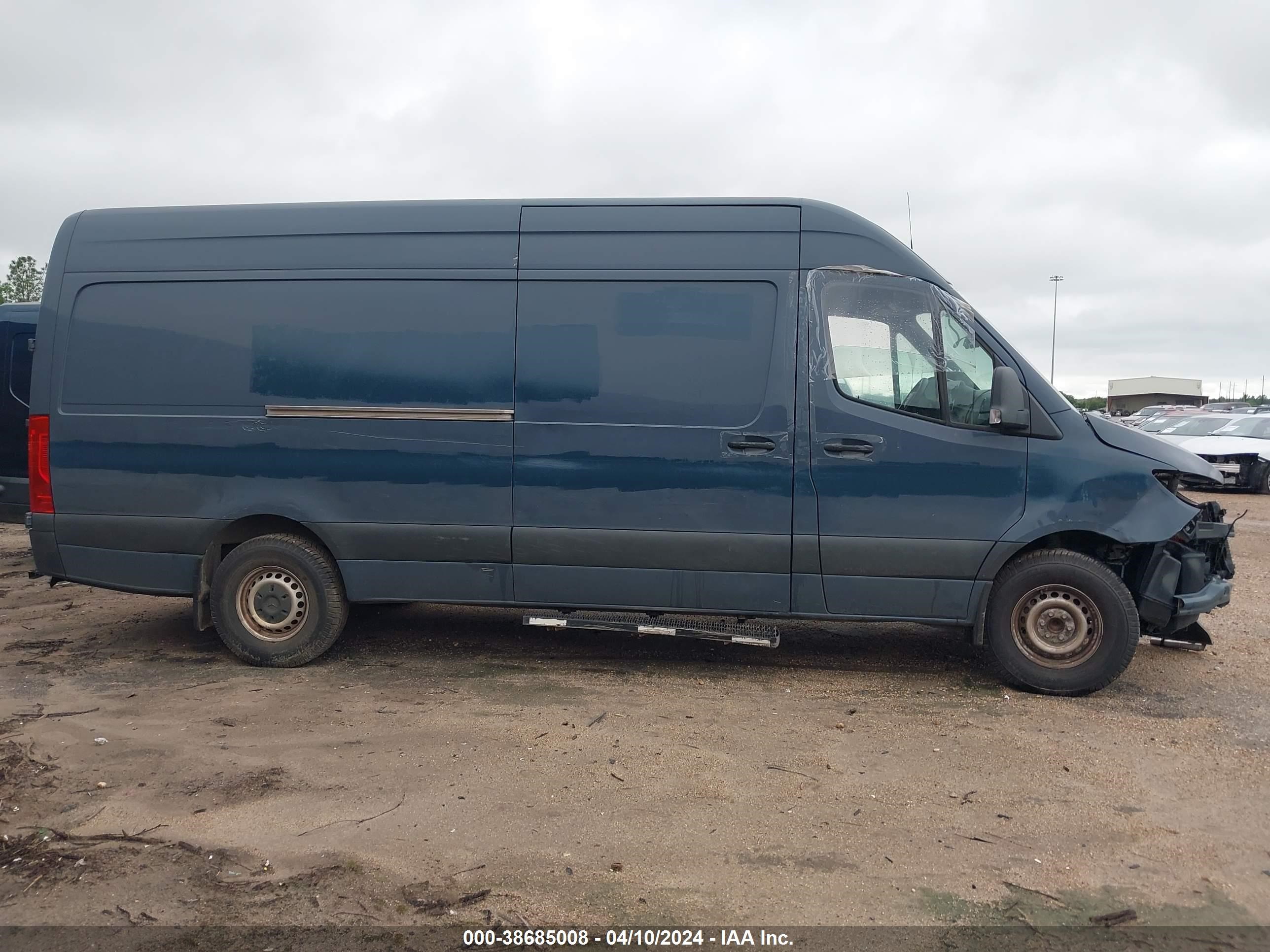 2019 Mercedes-Benz Sprinter 2500 High Roof V6 vin: WD4PF1CD7KP147398