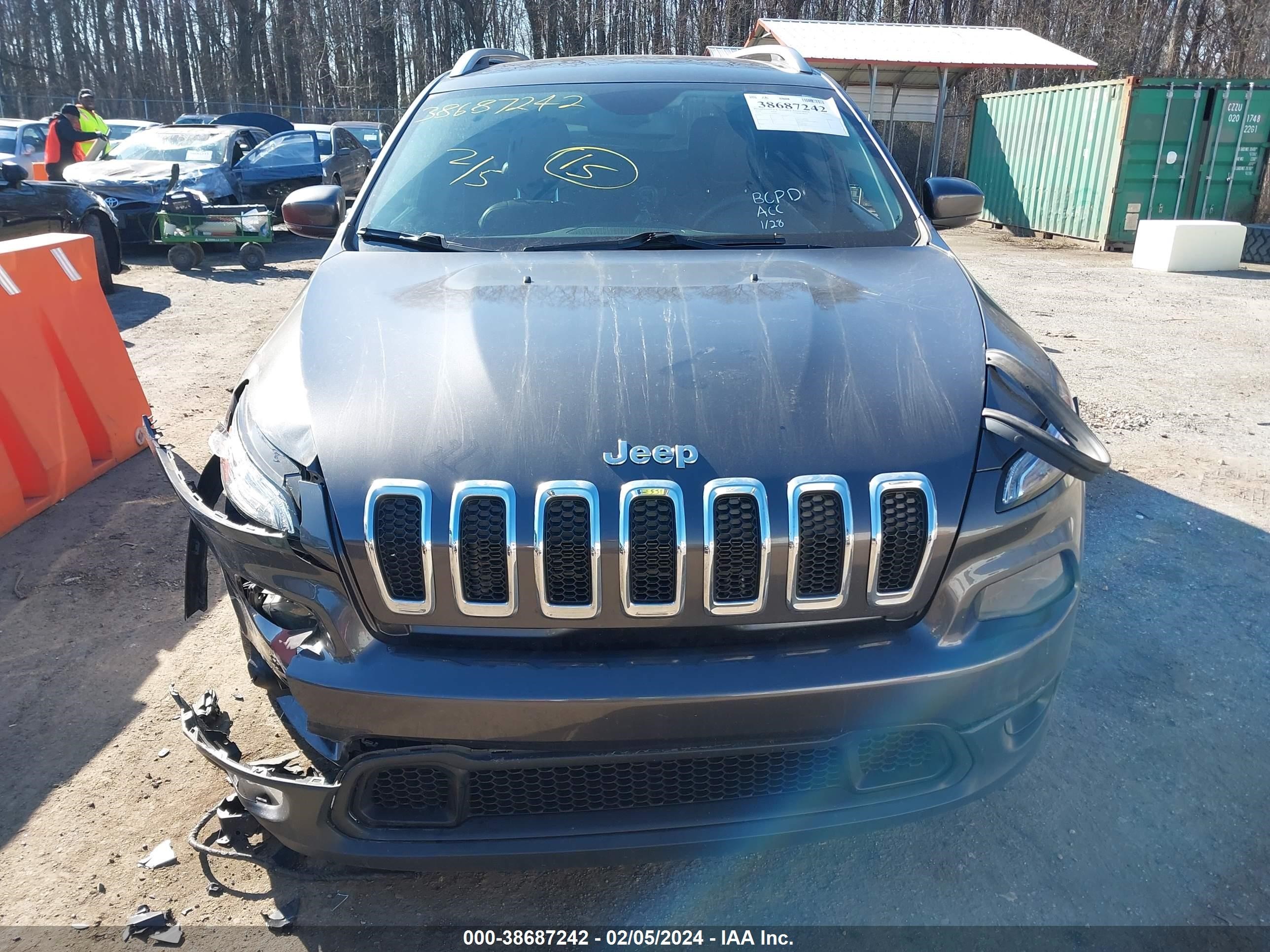 2018 Jeep Cherokee Latitude Plus Fwd vin: 1C4PJLLBXJD604515