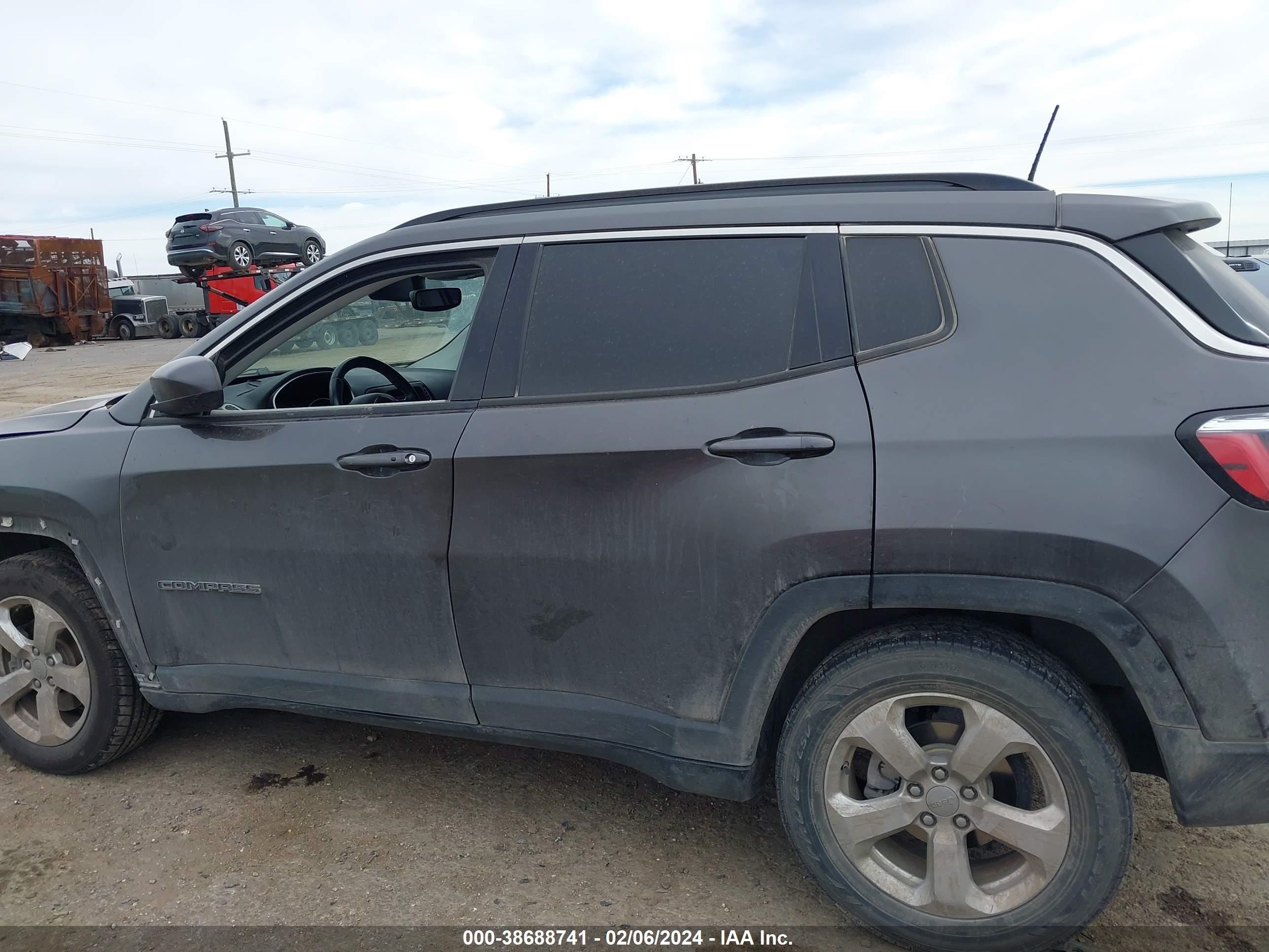 2018 Jeep Compass Latitude Fwd vin: 3C4NJCBB2JT139845