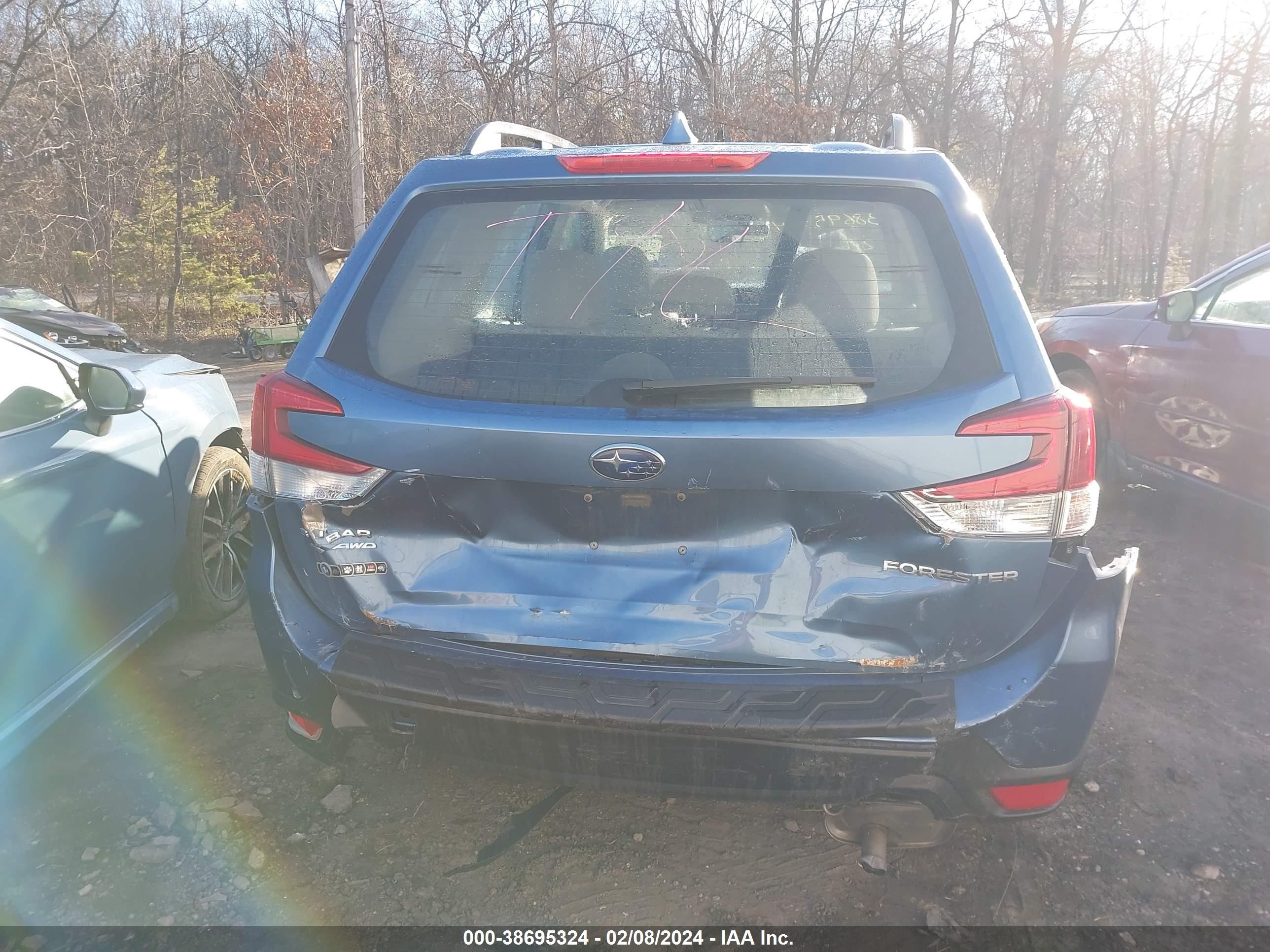 2019 Subaru Forester vin: JF2SKACC9KH456888