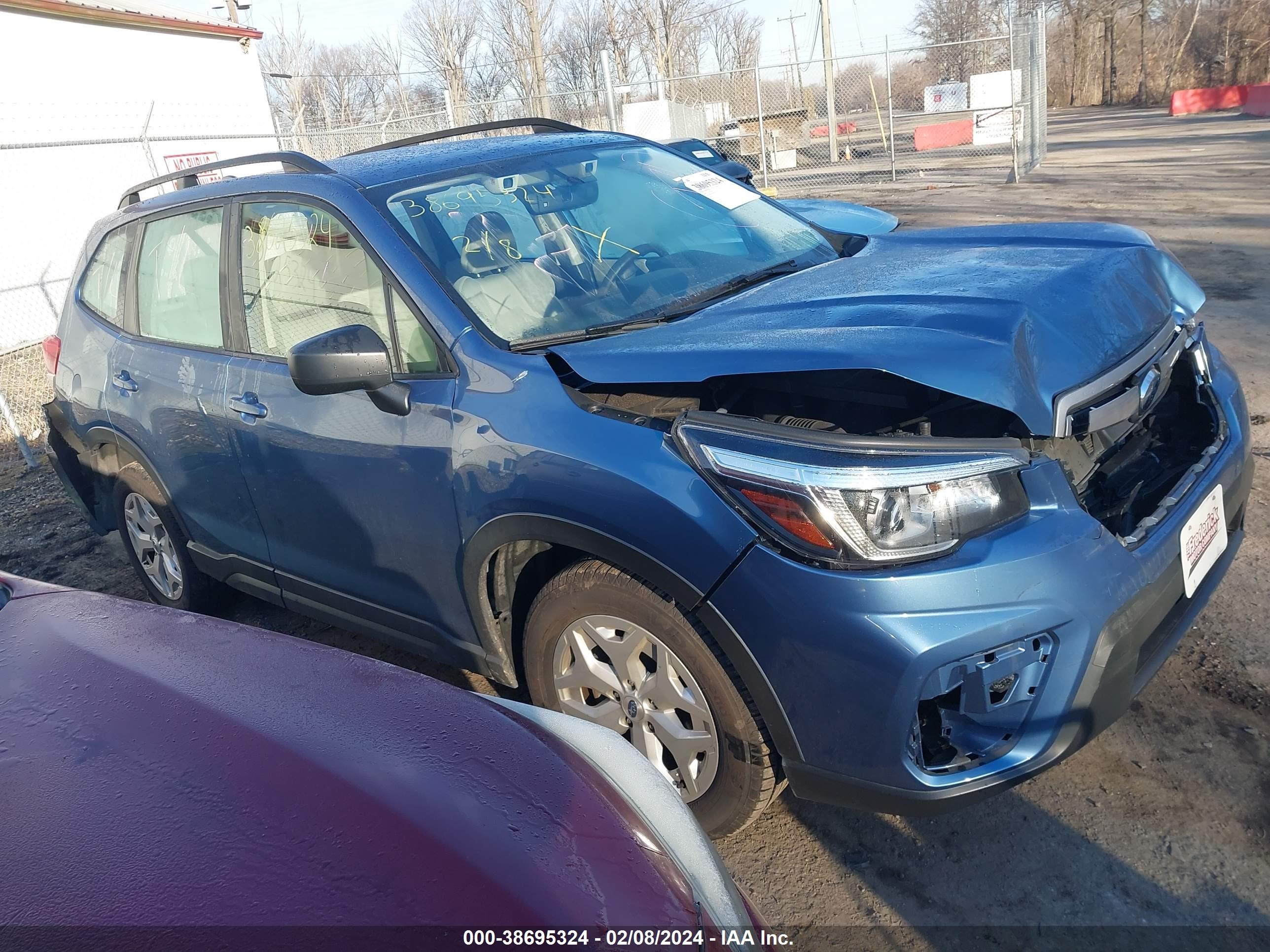 2019 Subaru Forester vin: JF2SKACC9KH456888