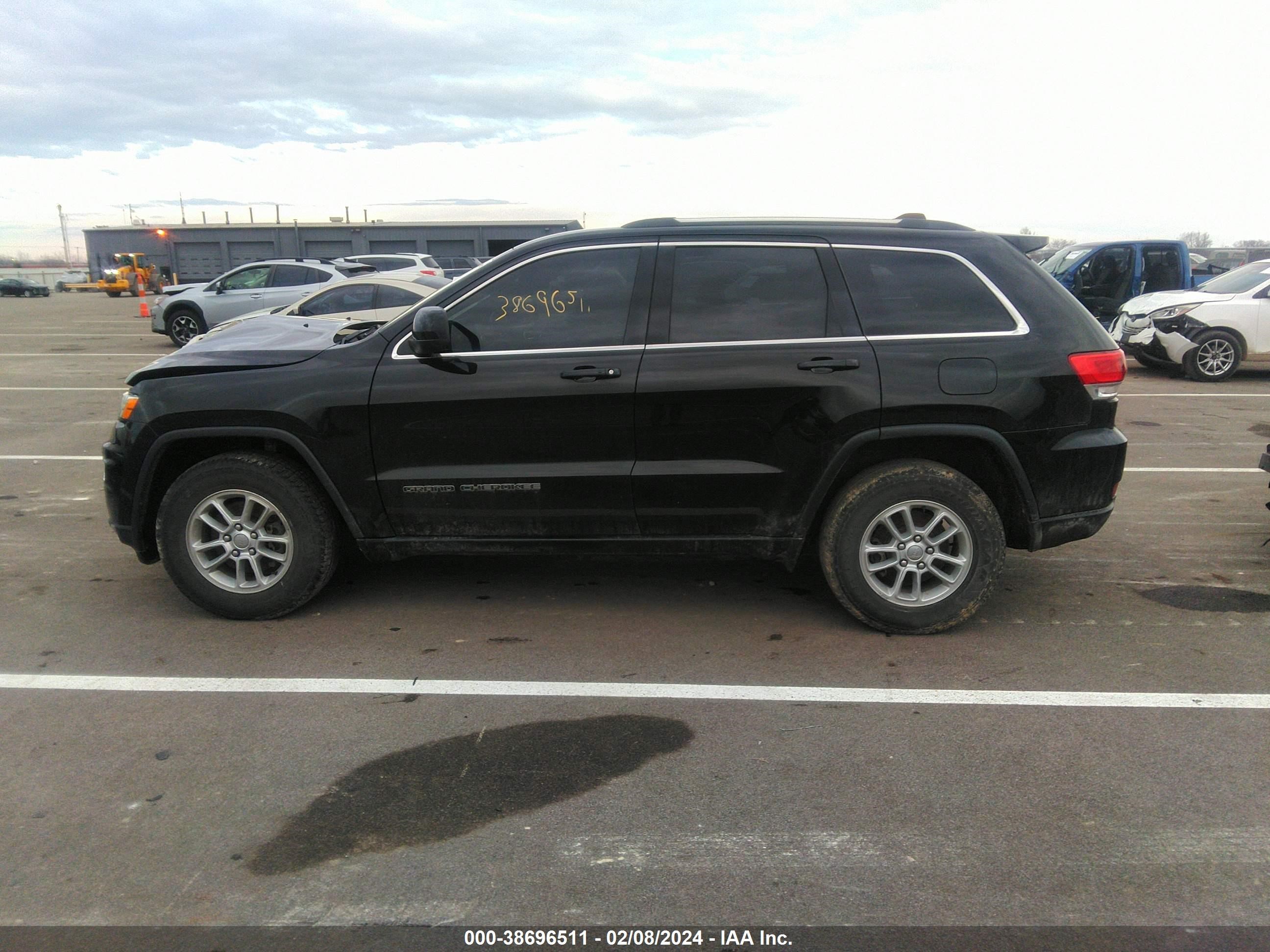 2019 Jeep Grand Cherokee Laredo E 4X4 vin: 1C4RJFAG9KC669324