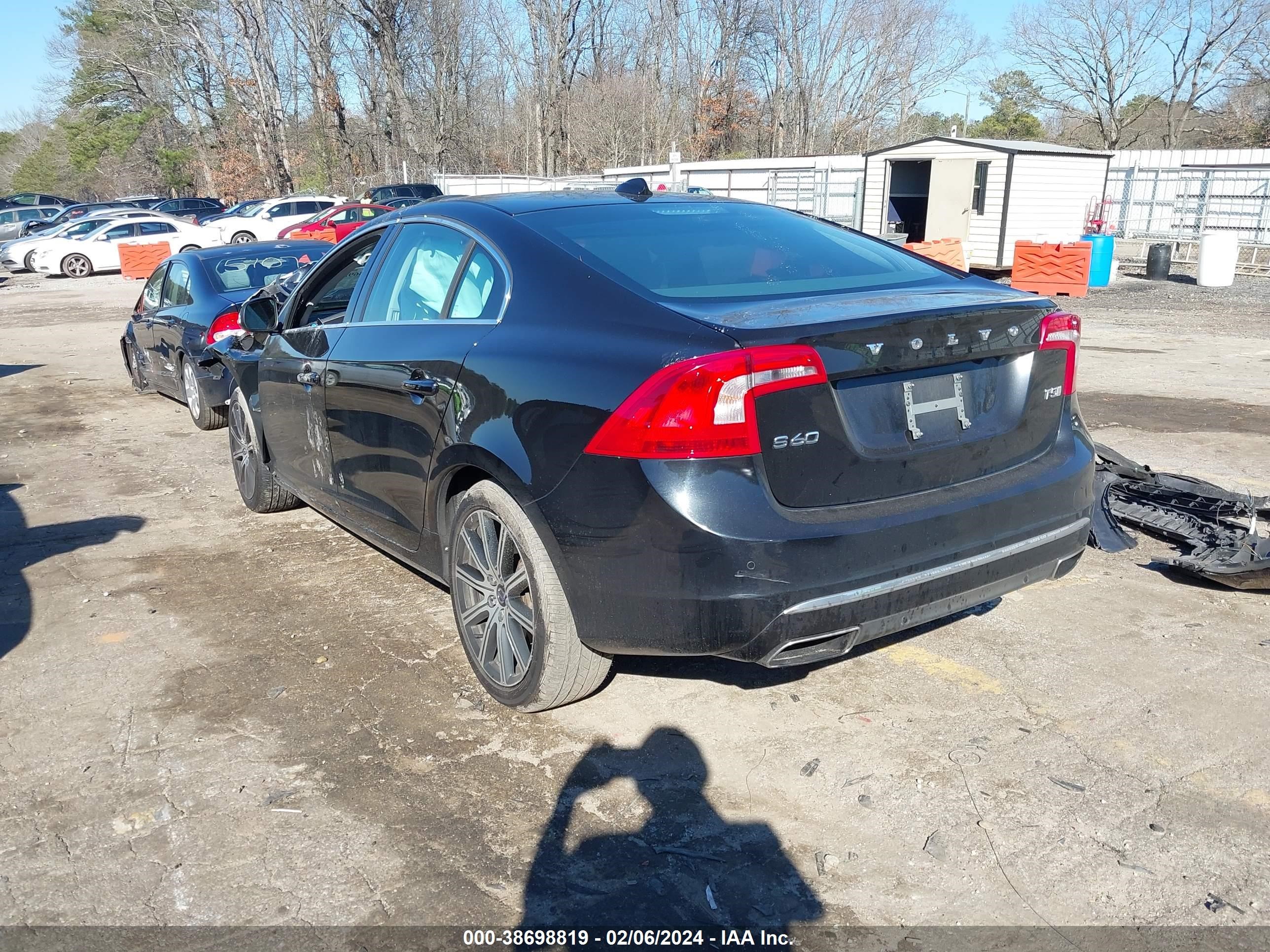 2016 Volvo S60 Inscription T5 Drive-E Premier vin: LYV402FK8GB098228