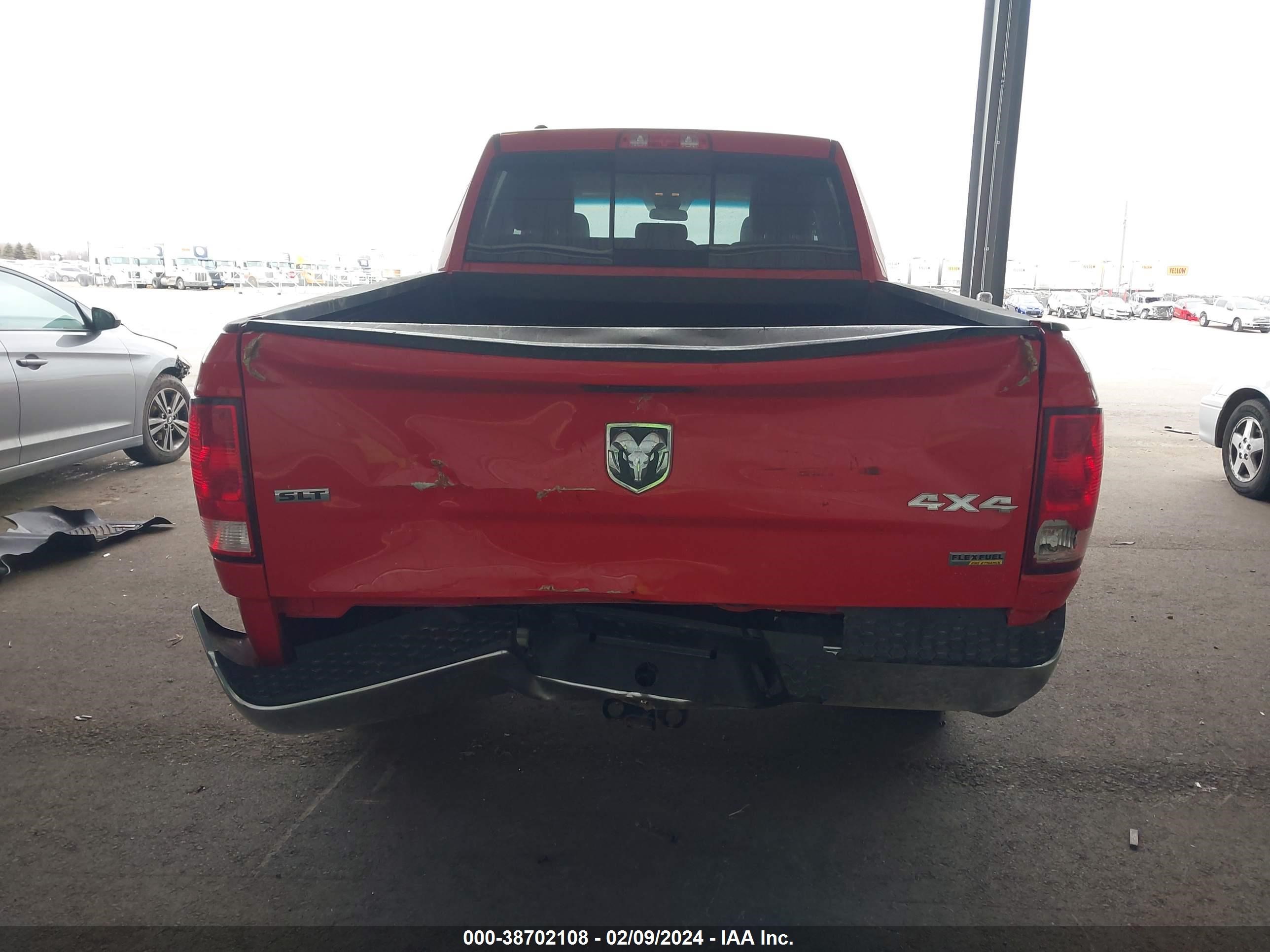 2017 Ram 1500 Slt Quad Cab 4X4 6'4 Box vin: 1C6RR7GG6HS544163