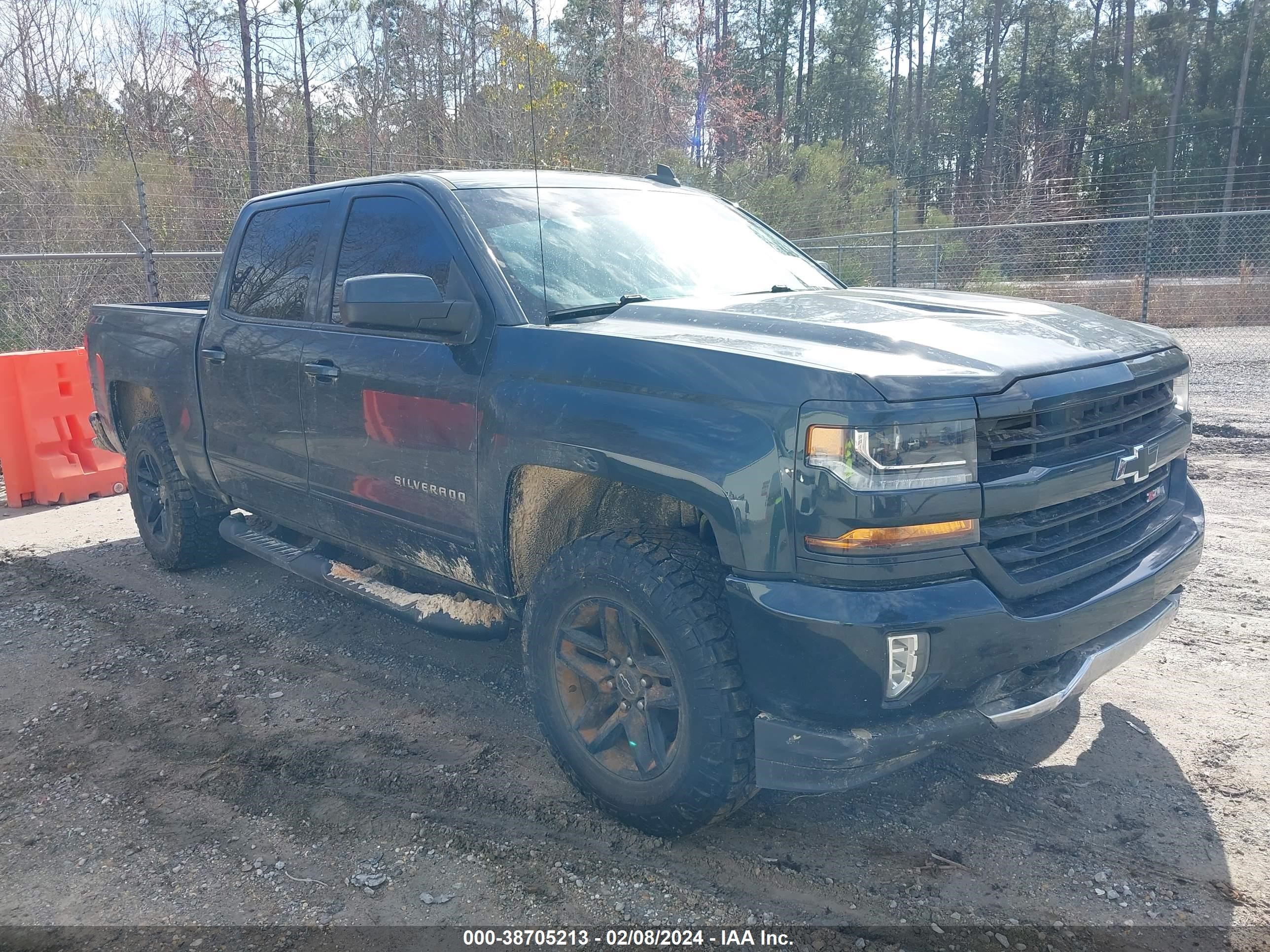 2018 Chevrolet Silverado 1500 2Lt vin: 3GCUKREC3JG393282