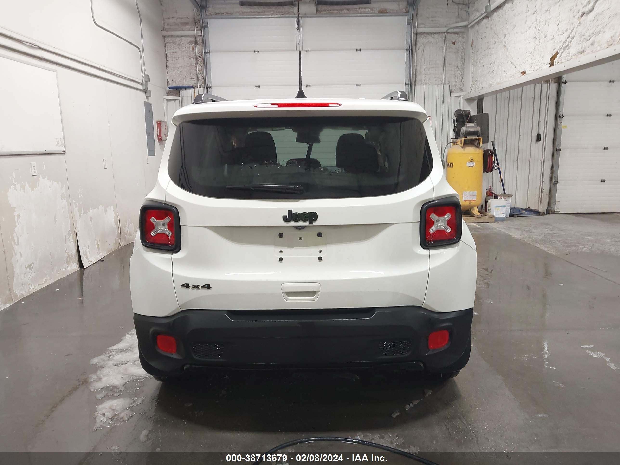 2018 Jeep Renegade Altitude 4X4 vin: ZACCJBBBXJPG98942