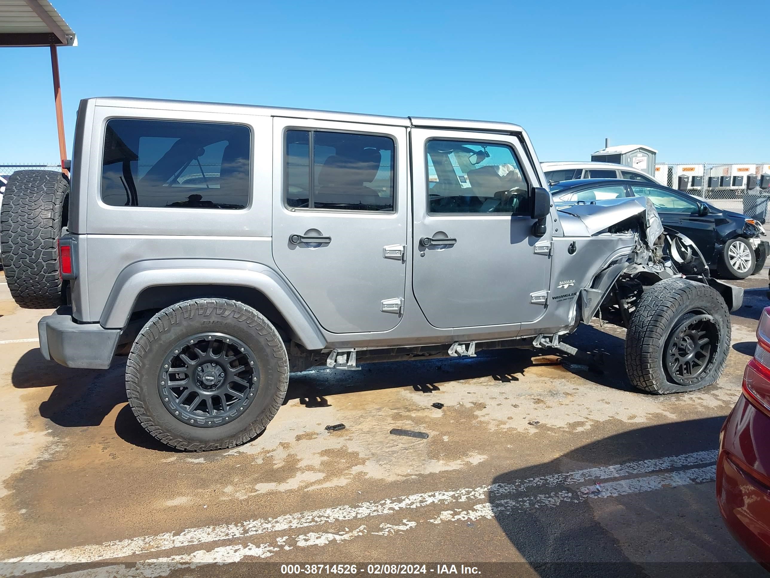 2017 Jeep Wrangler Unlimited Sahara 4X4 vin: 1C4BJWEG3HL516829