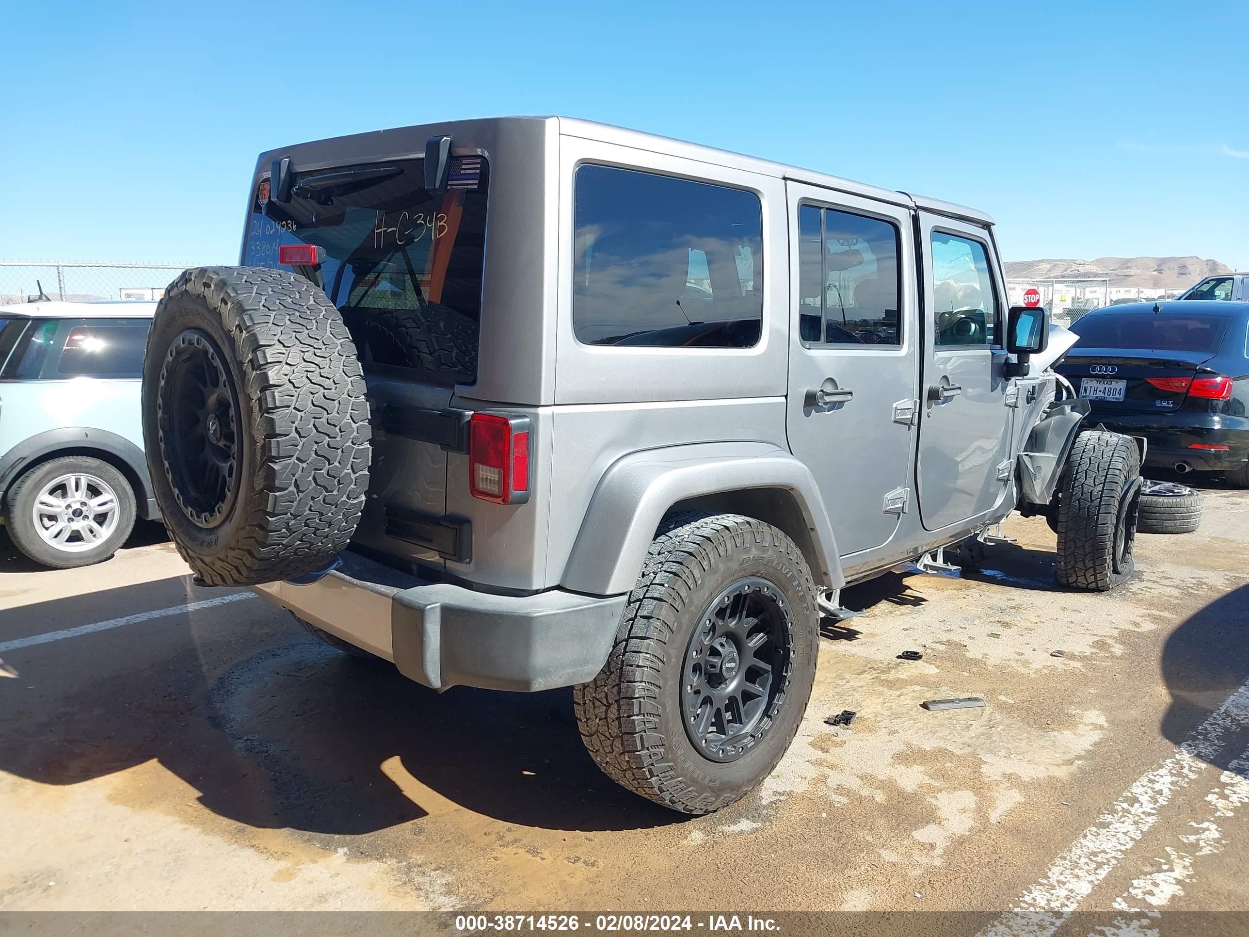 2017 Jeep Wrangler Unlimited Sahara 4X4 vin: 1C4BJWEG3HL516829