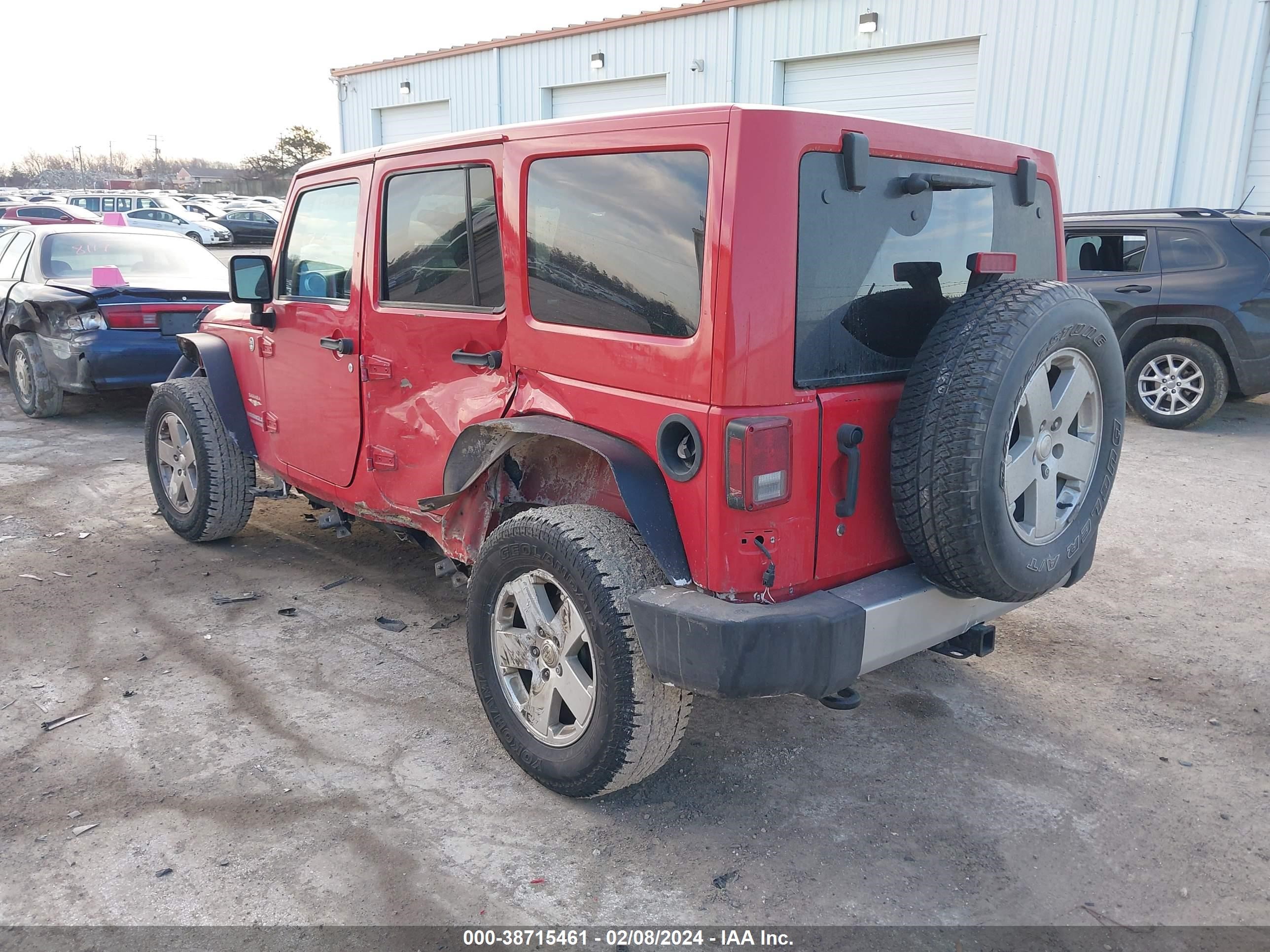 2012 Jeep Wrangler Unlimited Sahara vin: 1C4BJWEG3CL196081