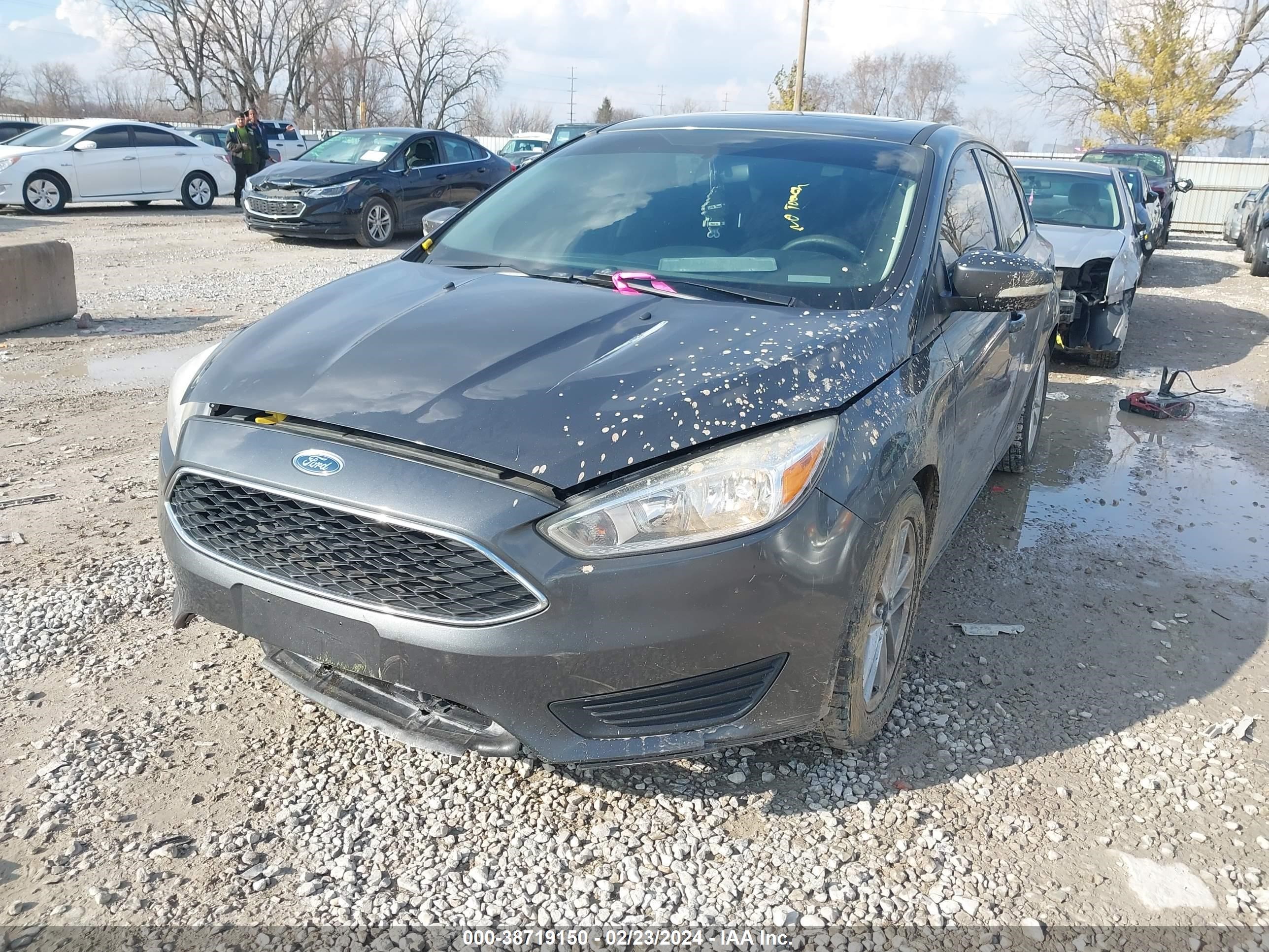 2016 Ford Focus Se vin: 1FADP3K28GL204928