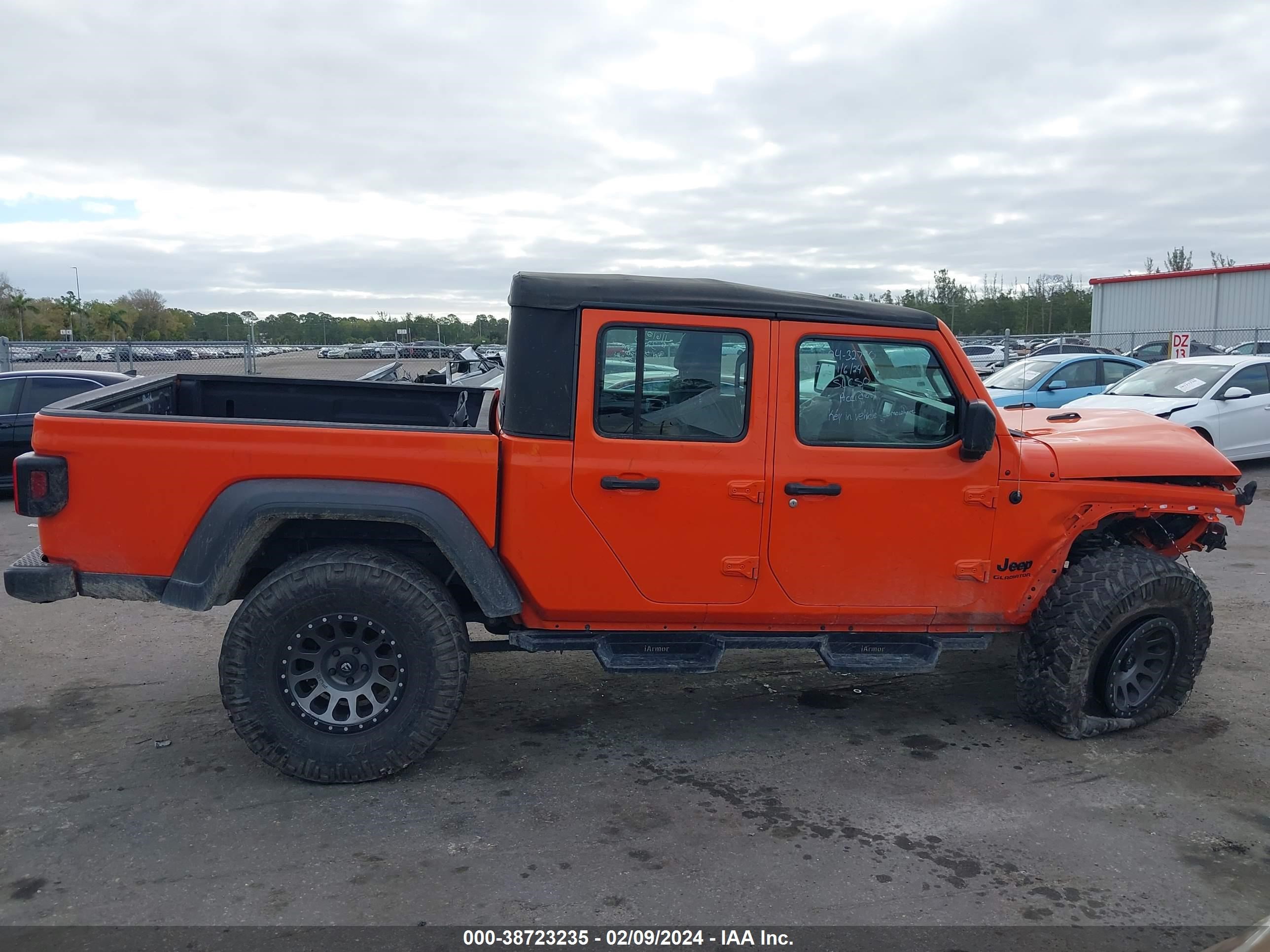 2020 Jeep Gladiator Sport 4X4 vin: 1C6HJTAG9LL143827