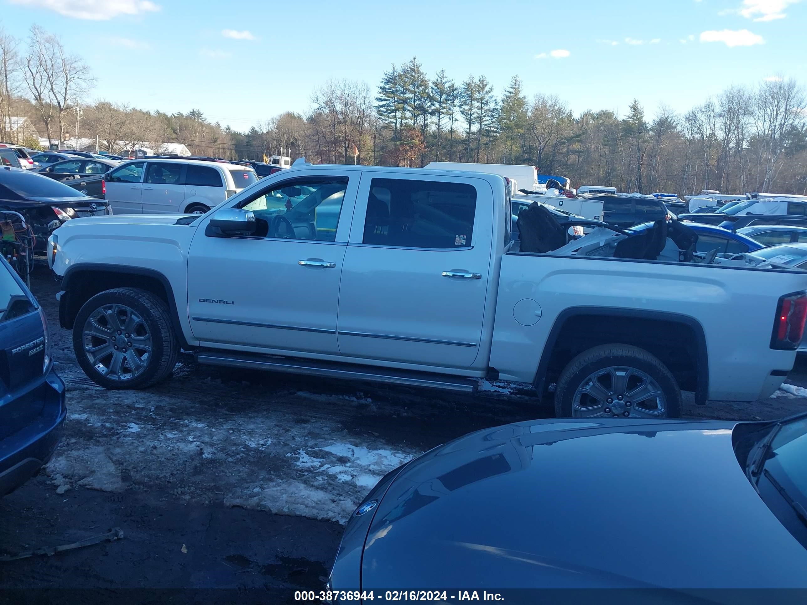 2018 GMC Sierra 1500 Denali vin: 3GTU2PEJ1JG391405