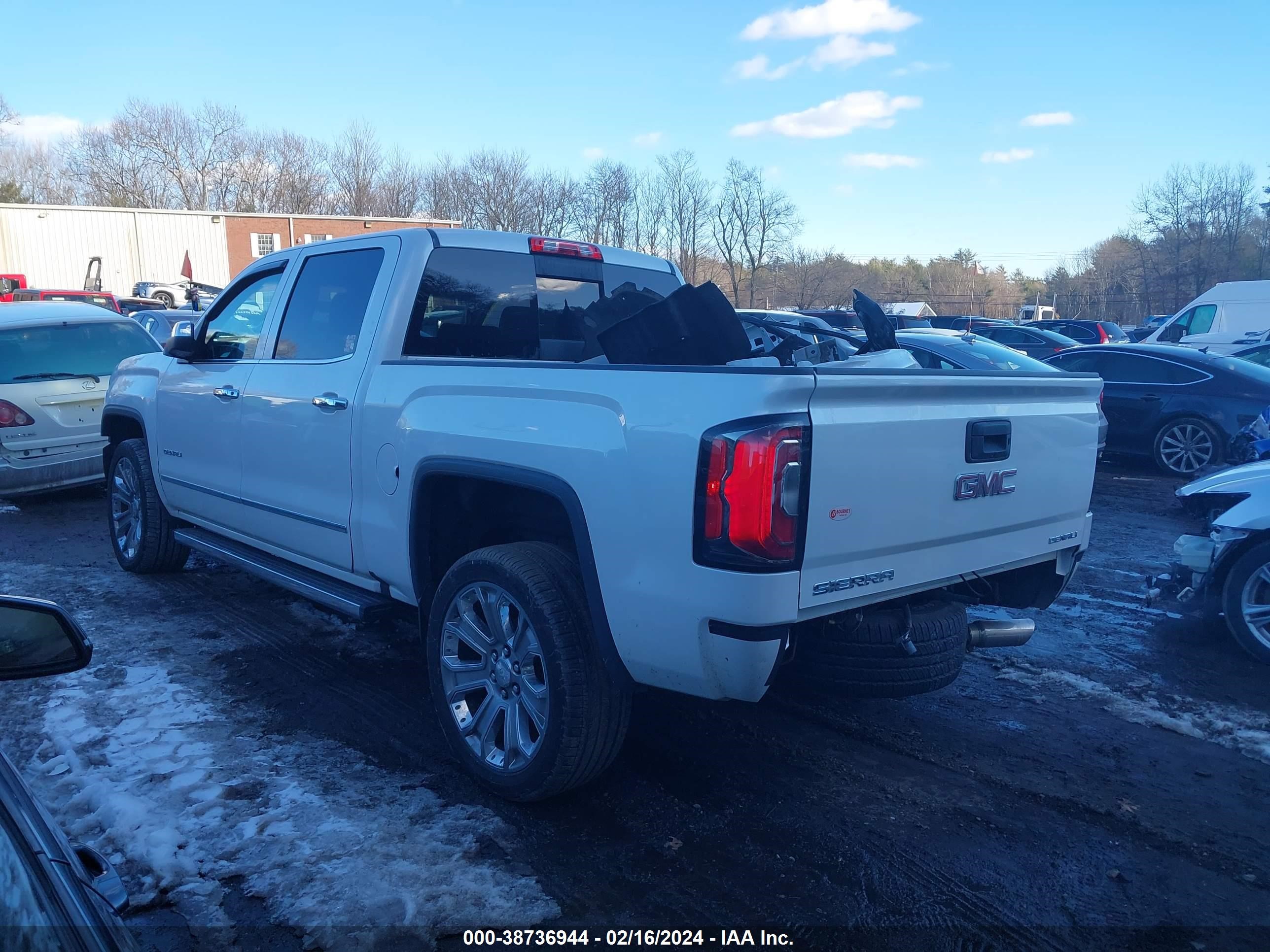 2018 GMC Sierra 1500 Denali vin: 3GTU2PEJ1JG391405