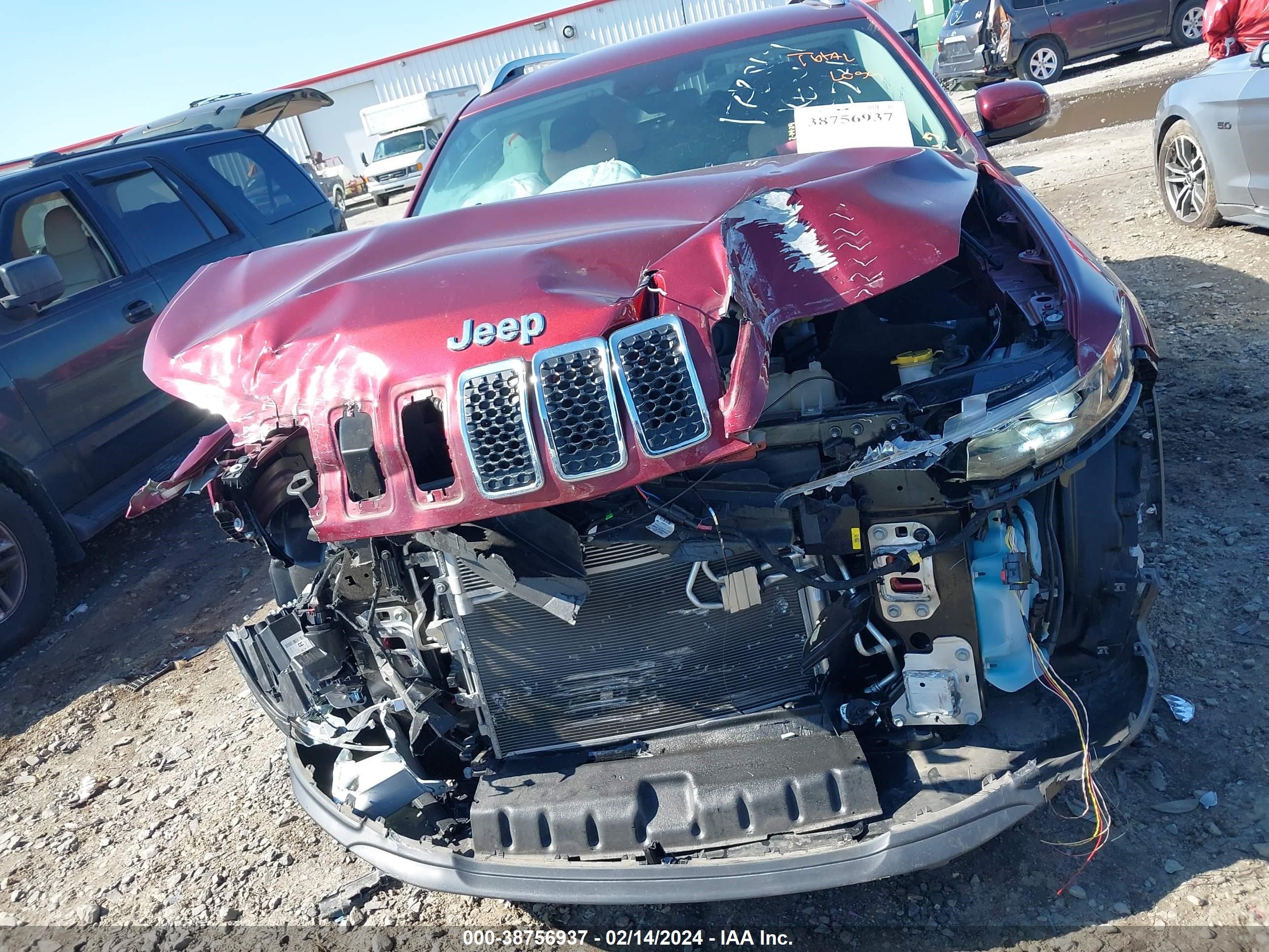 2021 Jeep Cherokee Latitude Fwd vin: 1C4PJLCB2MD192224