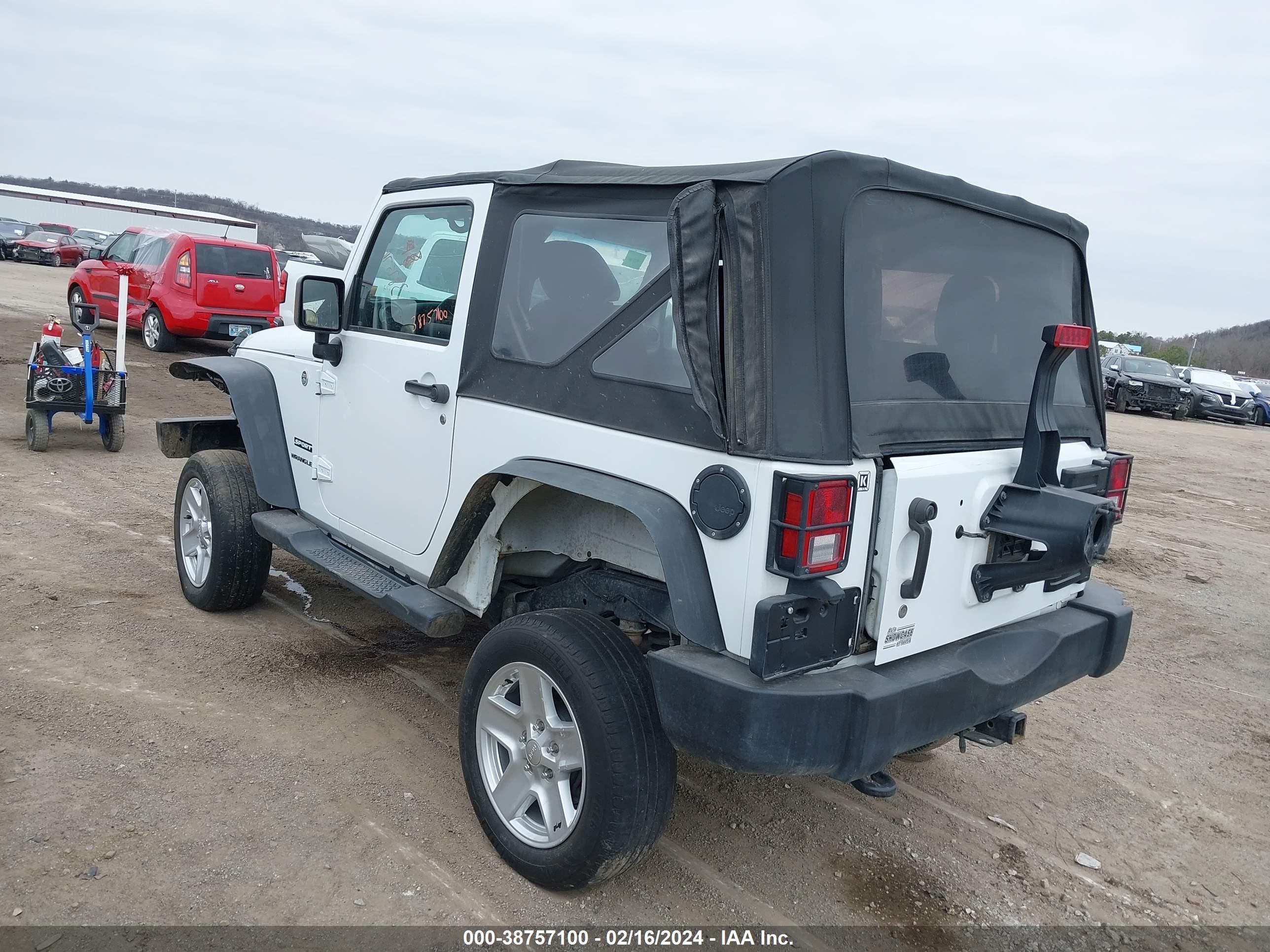 2015 Jeep Wrangler Sport vin: 1C4AJWAG1FL669997