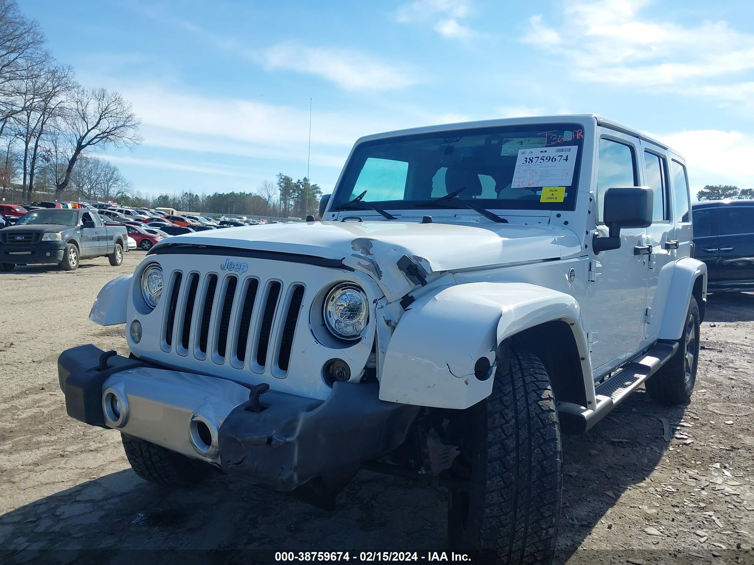 2017 Jeep Wrangler Unlimited Sahara 4X4 vin: 1C4BJWEG1HL689667