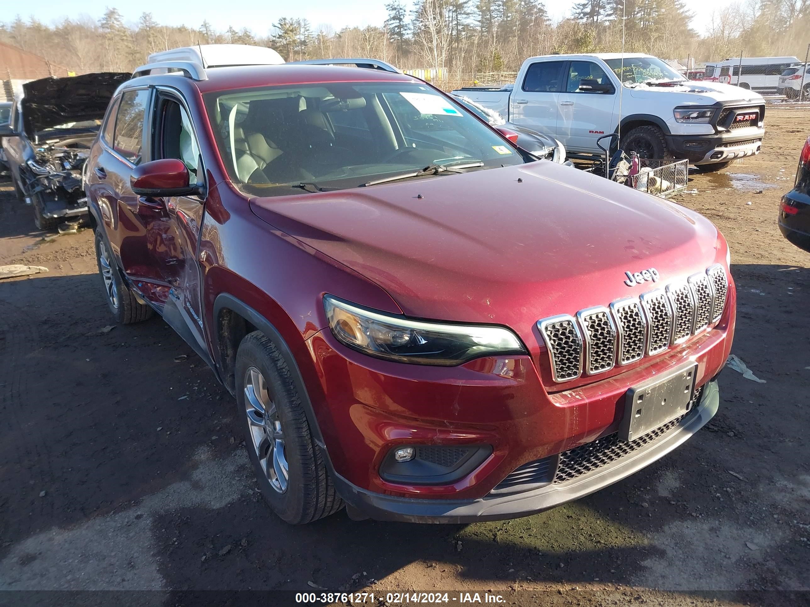 2019 Jeep Cherokee Latitude Plus 4X4 vin: 1C4PJMLB7KD337101