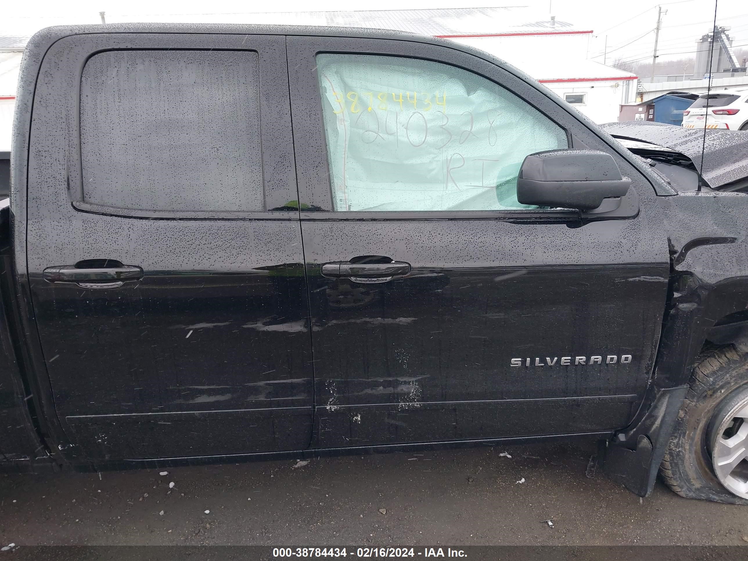 2018 Chevrolet Silverado 1500 2Lt vin: 1GCVKREC6JZ353203