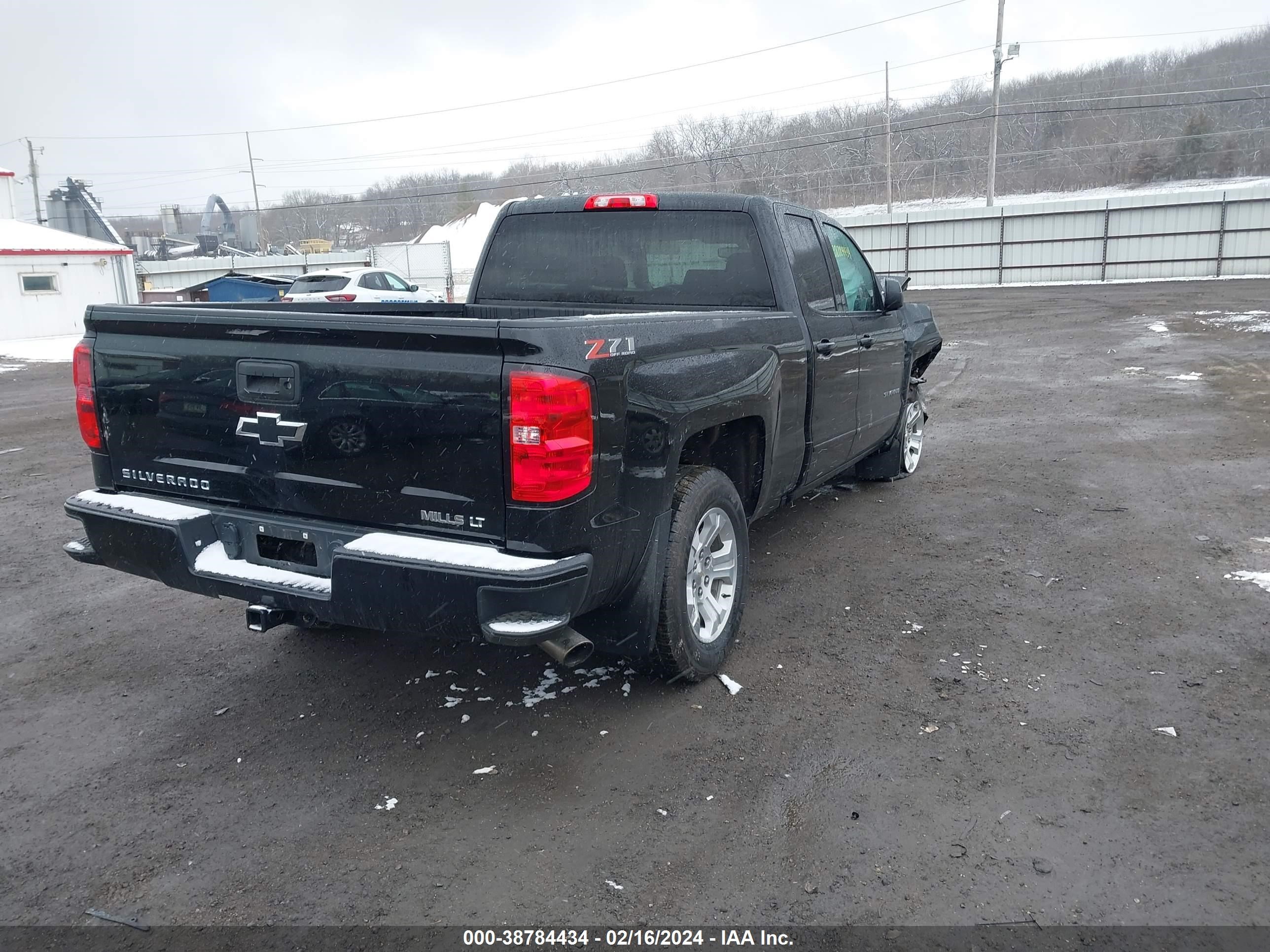 2018 Chevrolet Silverado 1500 2Lt vin: 1GCVKREC6JZ353203