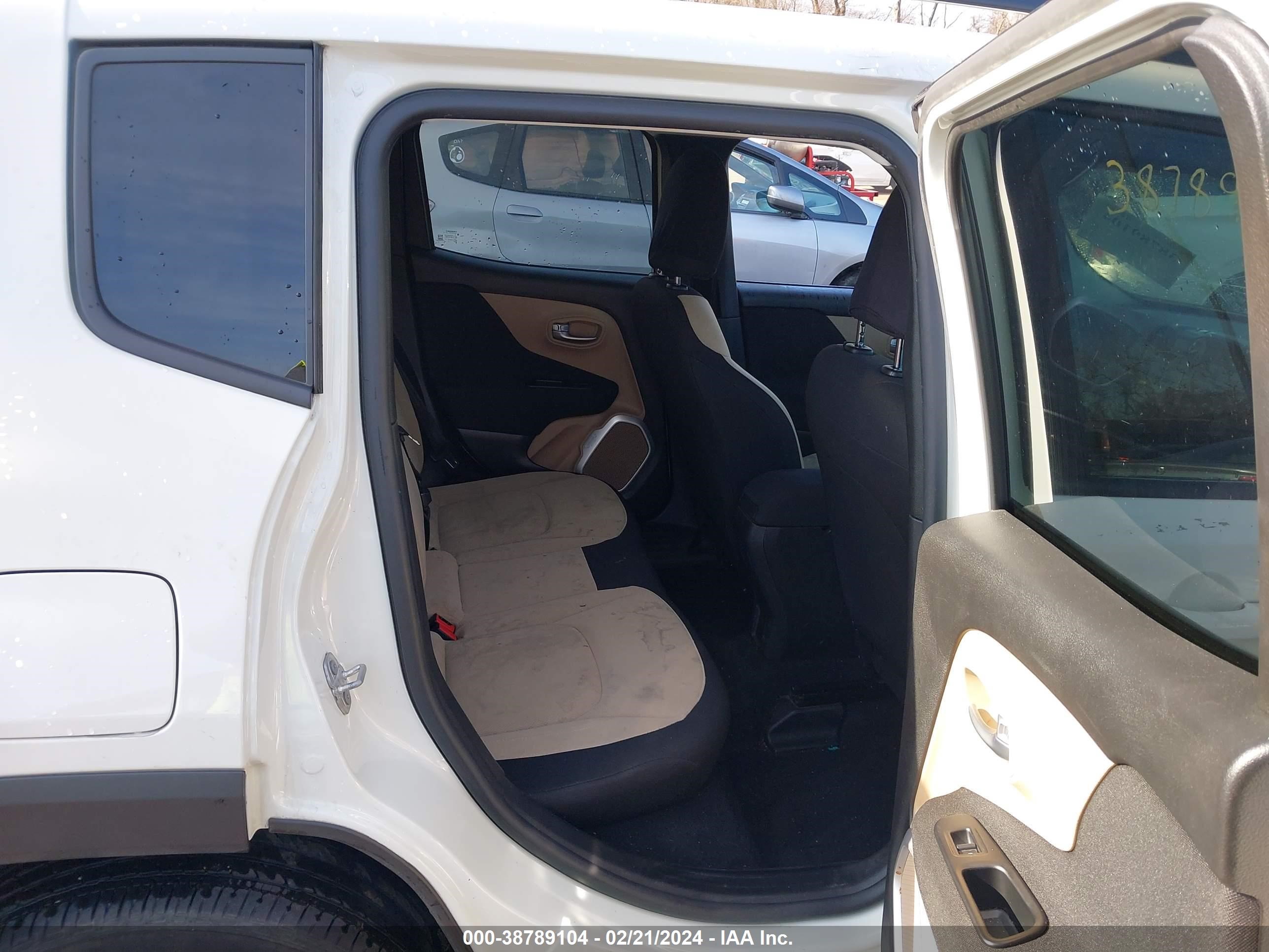 2016 Jeep Renegade Sport vin: ZACCJAAT8GPD84753