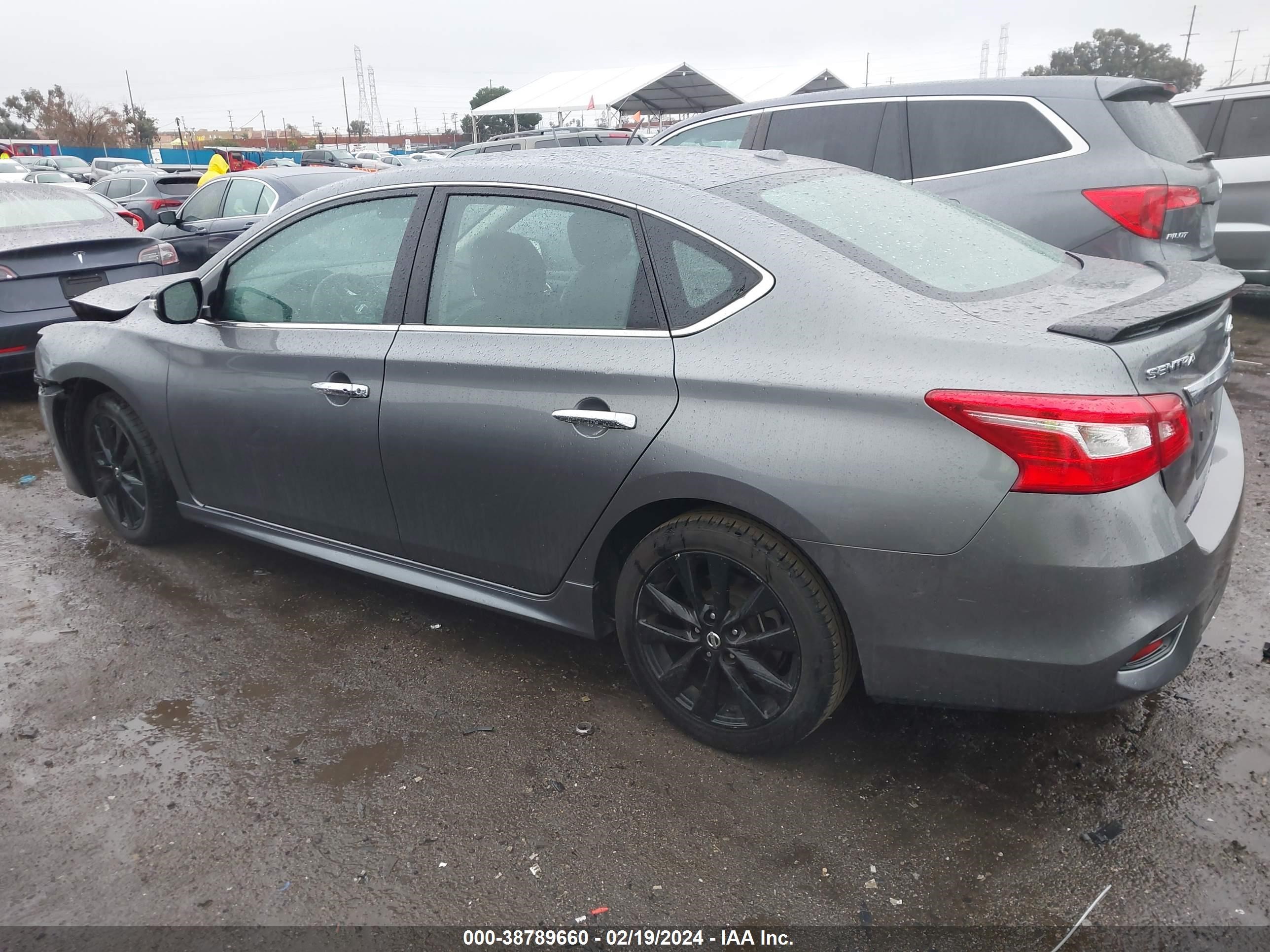 2017 Nissan Sentra Sr vin: 3N1AB7APXHY272059