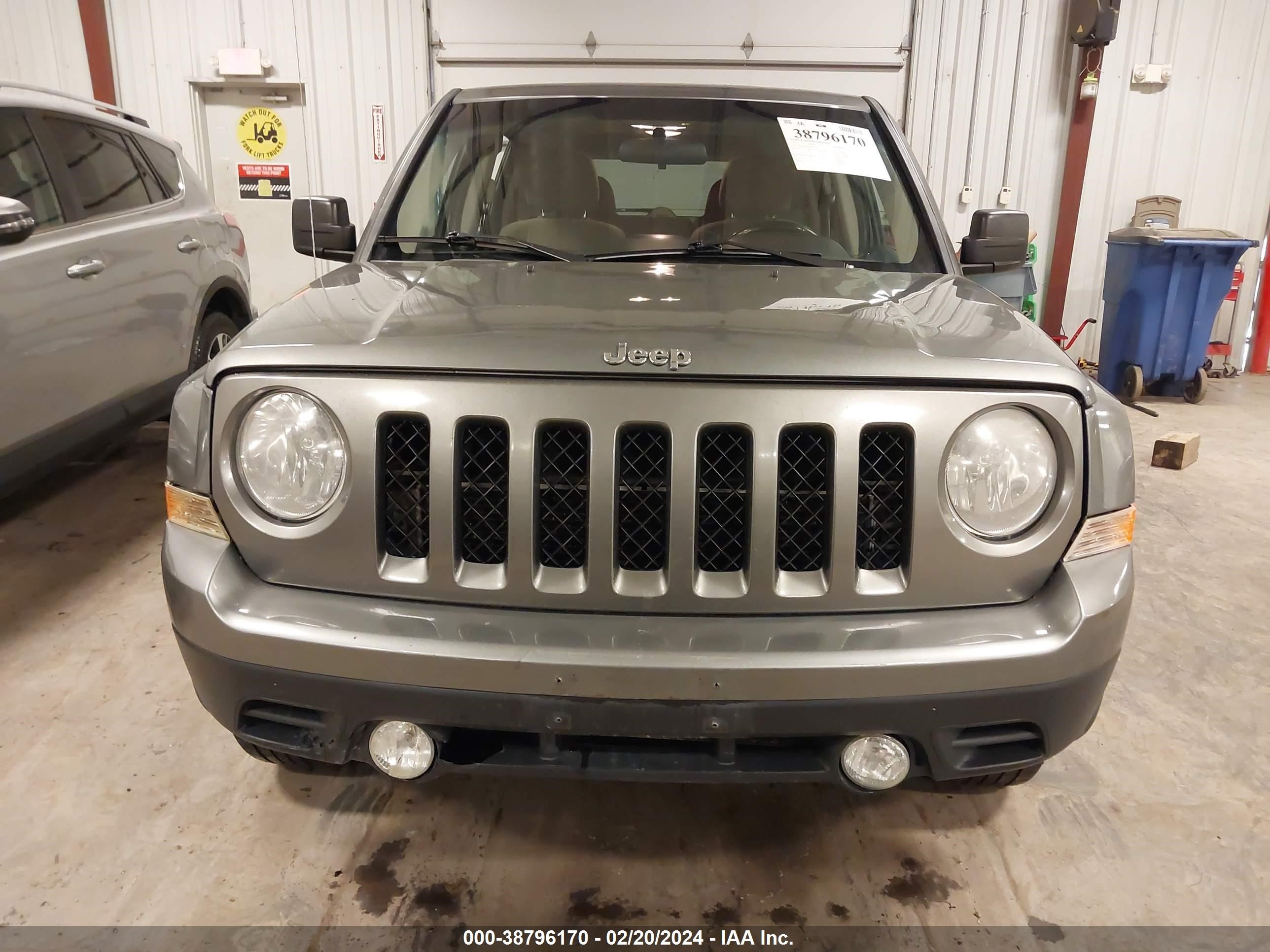 2013 Jeep Patriot Latitude vin: 1C4NJRFB7DD274522