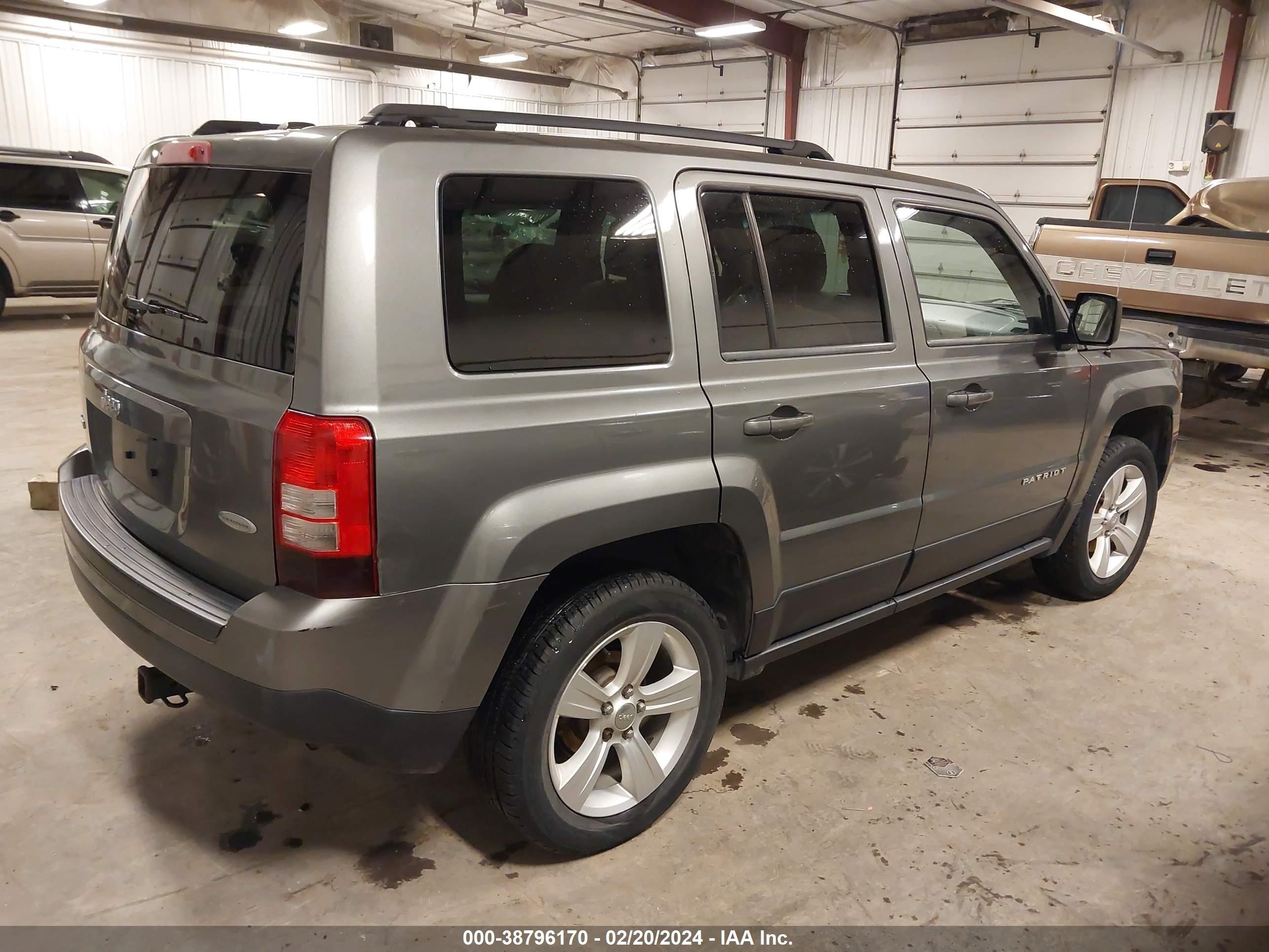 2013 Jeep Patriot Latitude vin: 1C4NJRFB7DD274522