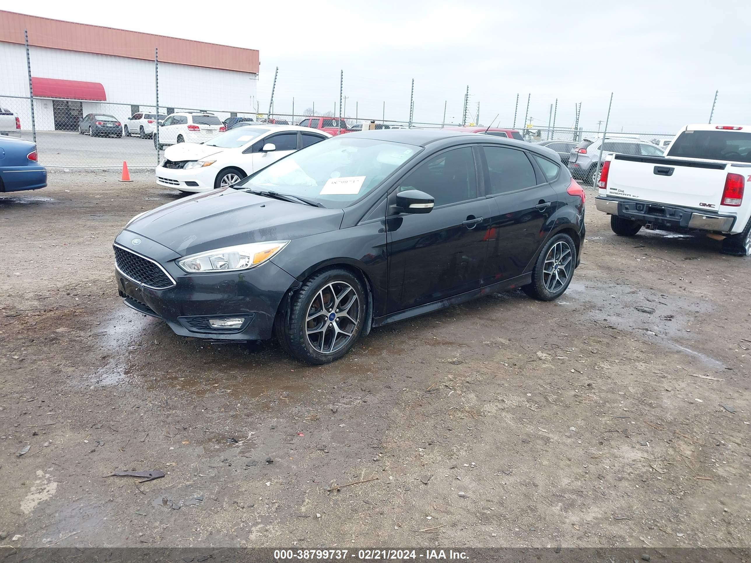 2015 Ford Focus Se vin: 1FADP3K26FL299522