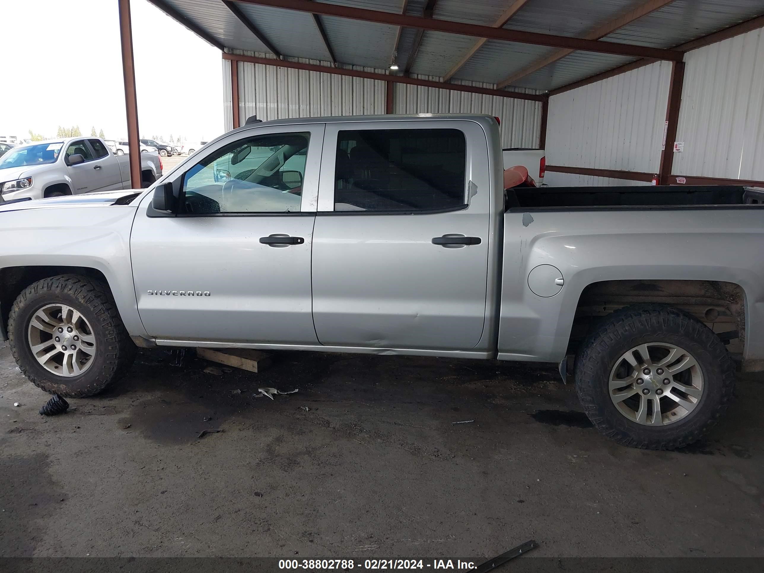 2014 Chevrolet Silverado 1500 1Lt vin: 3GCUKREC3EG559497