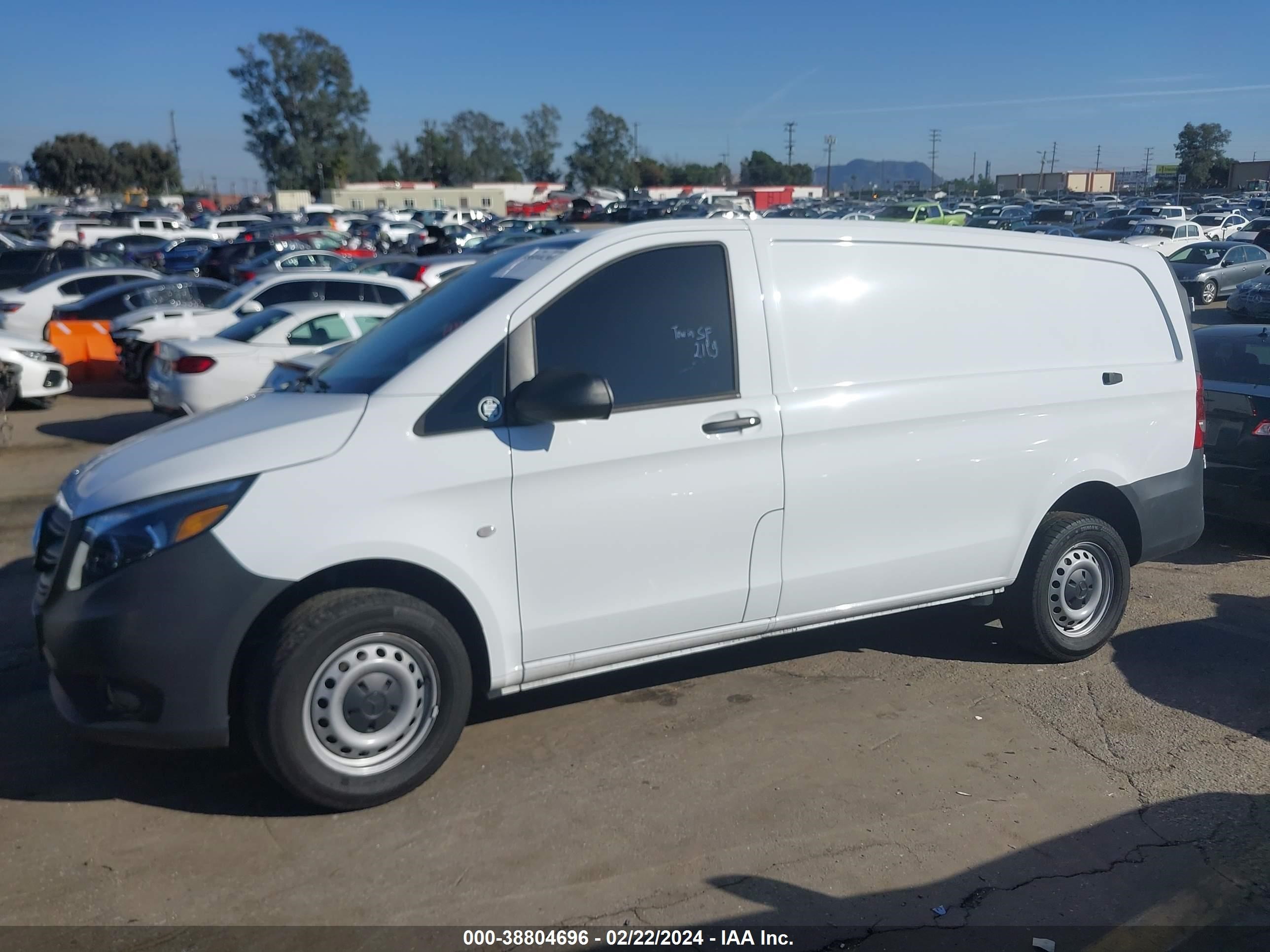 2023 Mercedes-Benz Metris vin: W1YV0BEYXP4253941