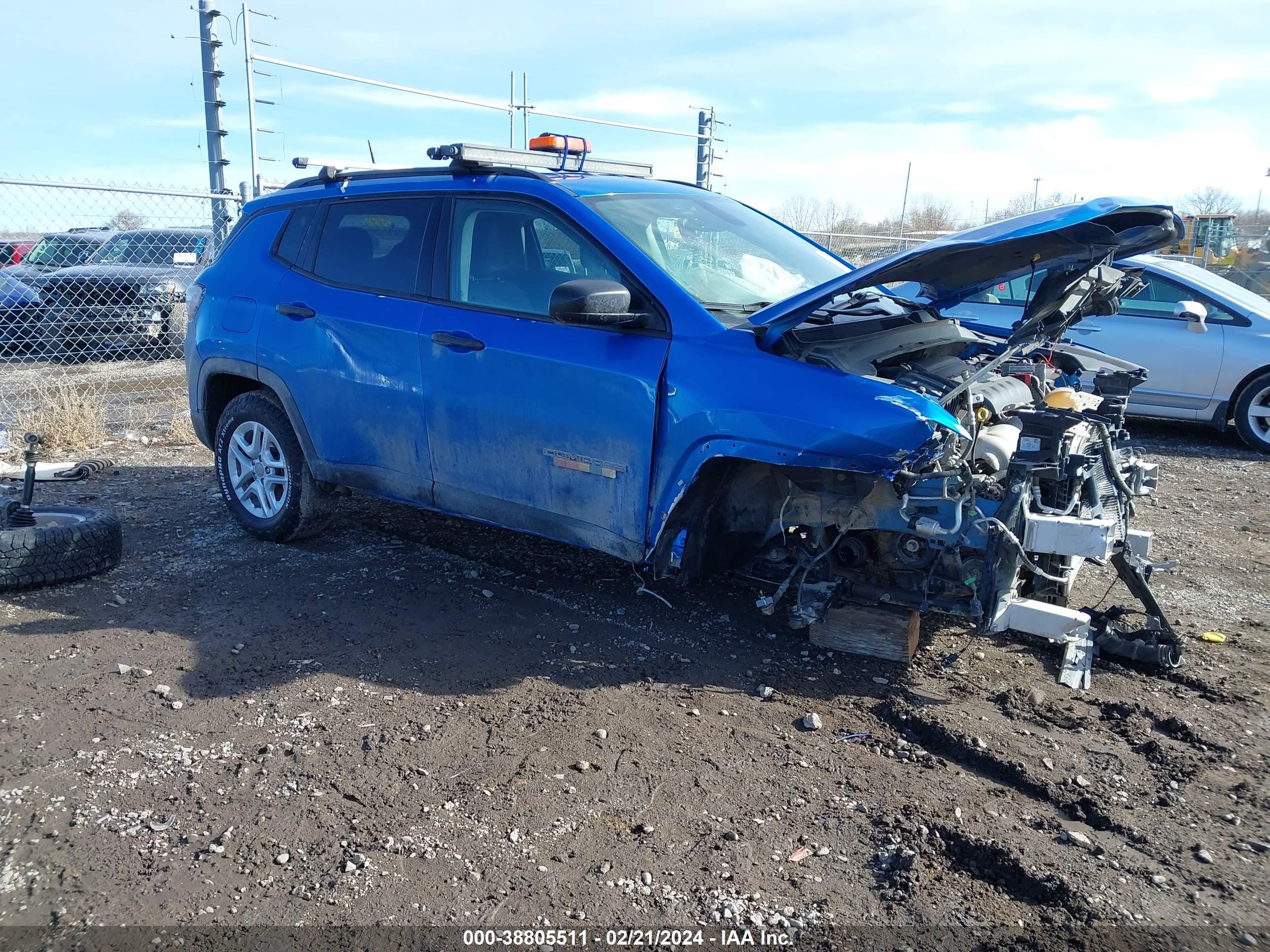 2017 Jeep New Compass Sport 4X4 vin: 3C4NJDAB5HT658017