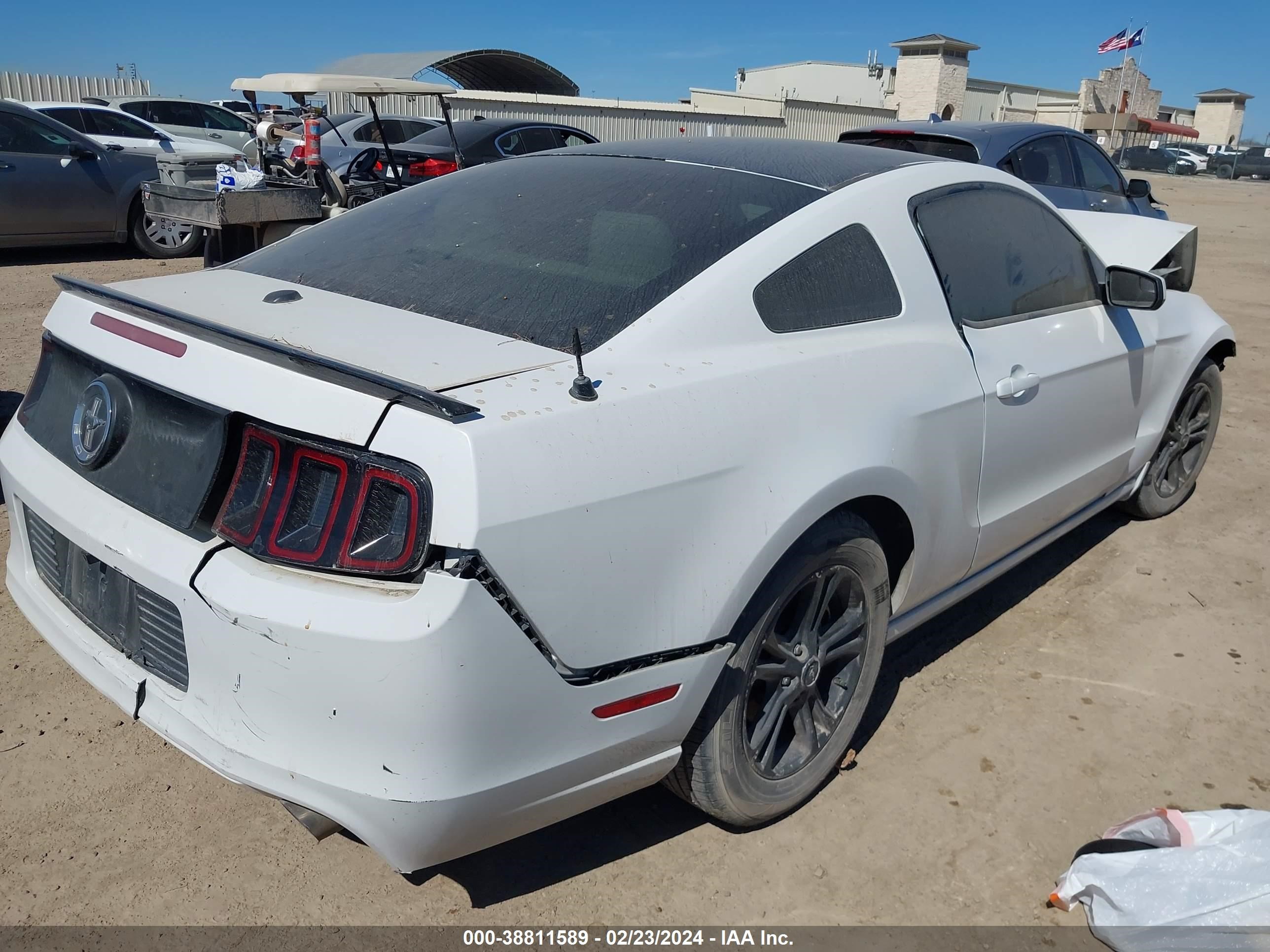 2014 Ford Mustang V6 Premium vin: 1ZVBP8AM7E5232350