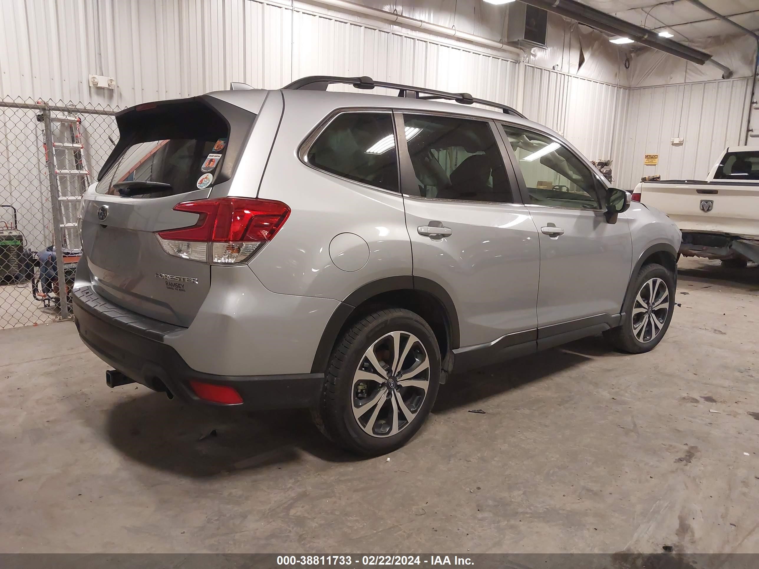 2021 Subaru Forester Limited vin: JF2SKAUC0MH477372