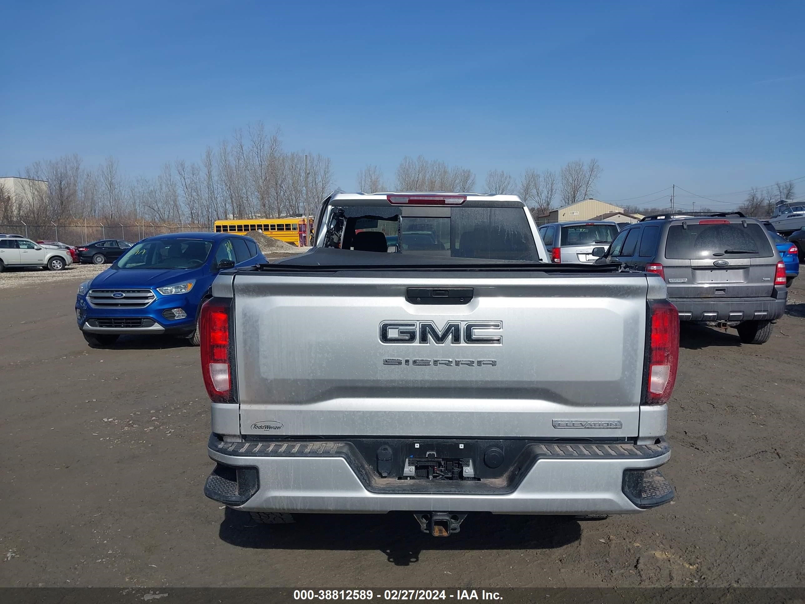 2021 GMC Sierra 1500 4Wd Double Cab Standard Box Elevation vin: 1GTR9CED0MZ244775