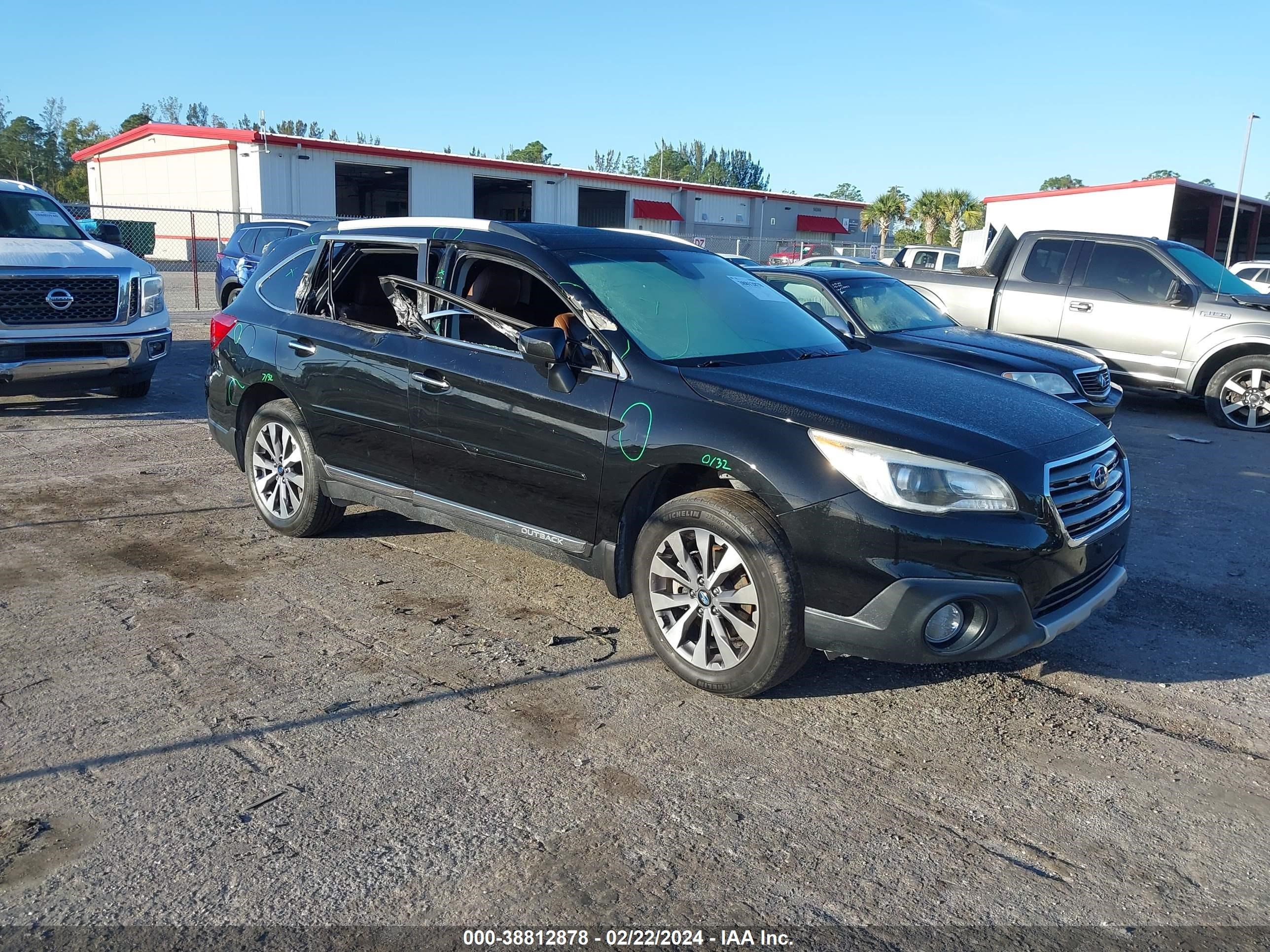 2017 Subaru Outback 2.5I Touring vin: 4S4BSATC7H3346454