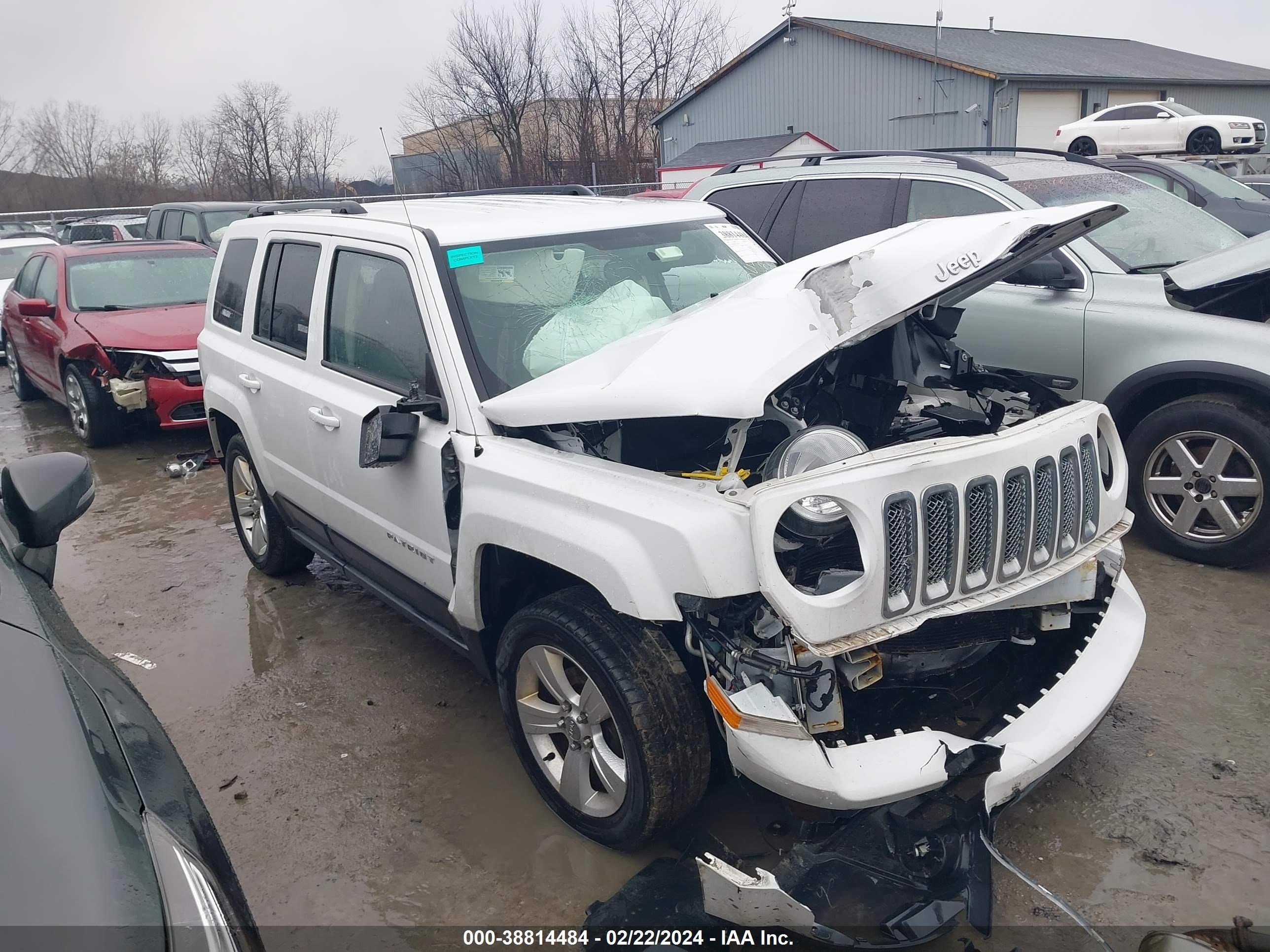 2015 Jeep Patriot Latitude vin: 1C4NJRFBXFD232168