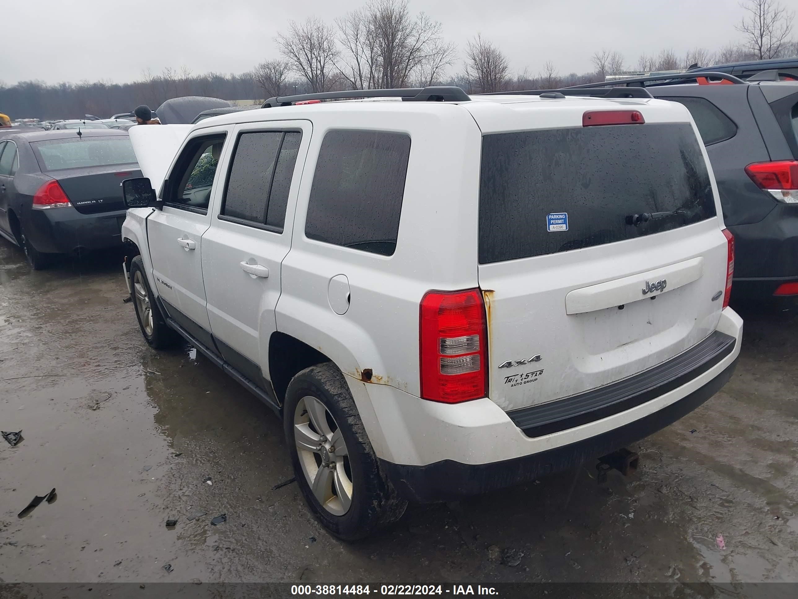 2015 Jeep Patriot Latitude vin: 1C4NJRFBXFD232168