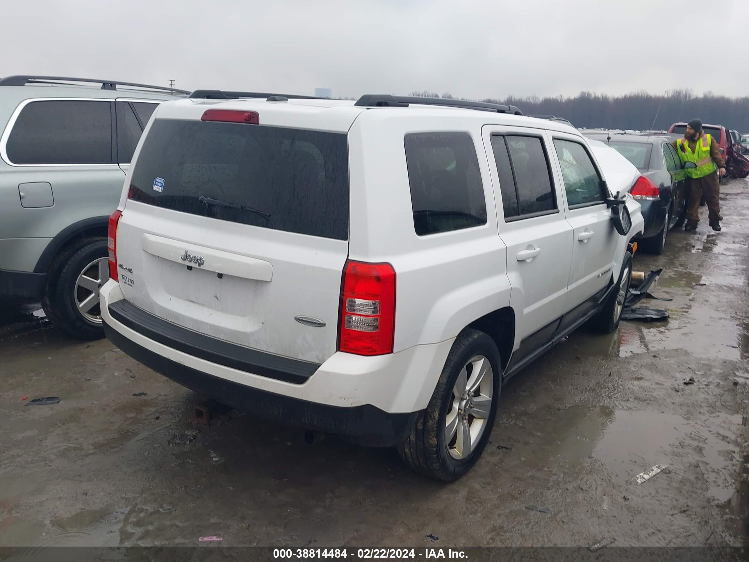 2015 Jeep Patriot Latitude vin: 1C4NJRFBXFD232168