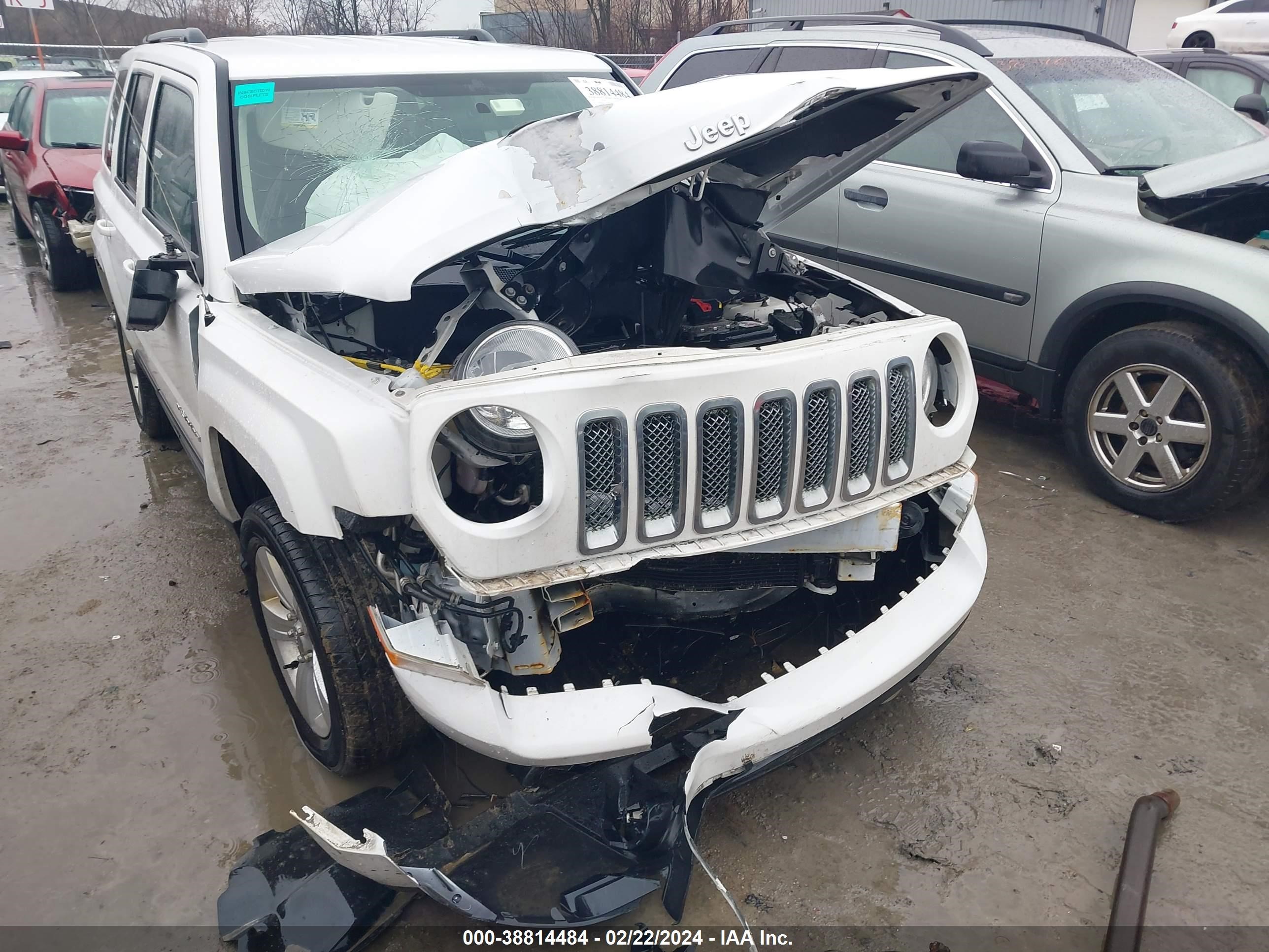 2015 Jeep Patriot Latitude vin: 1C4NJRFBXFD232168