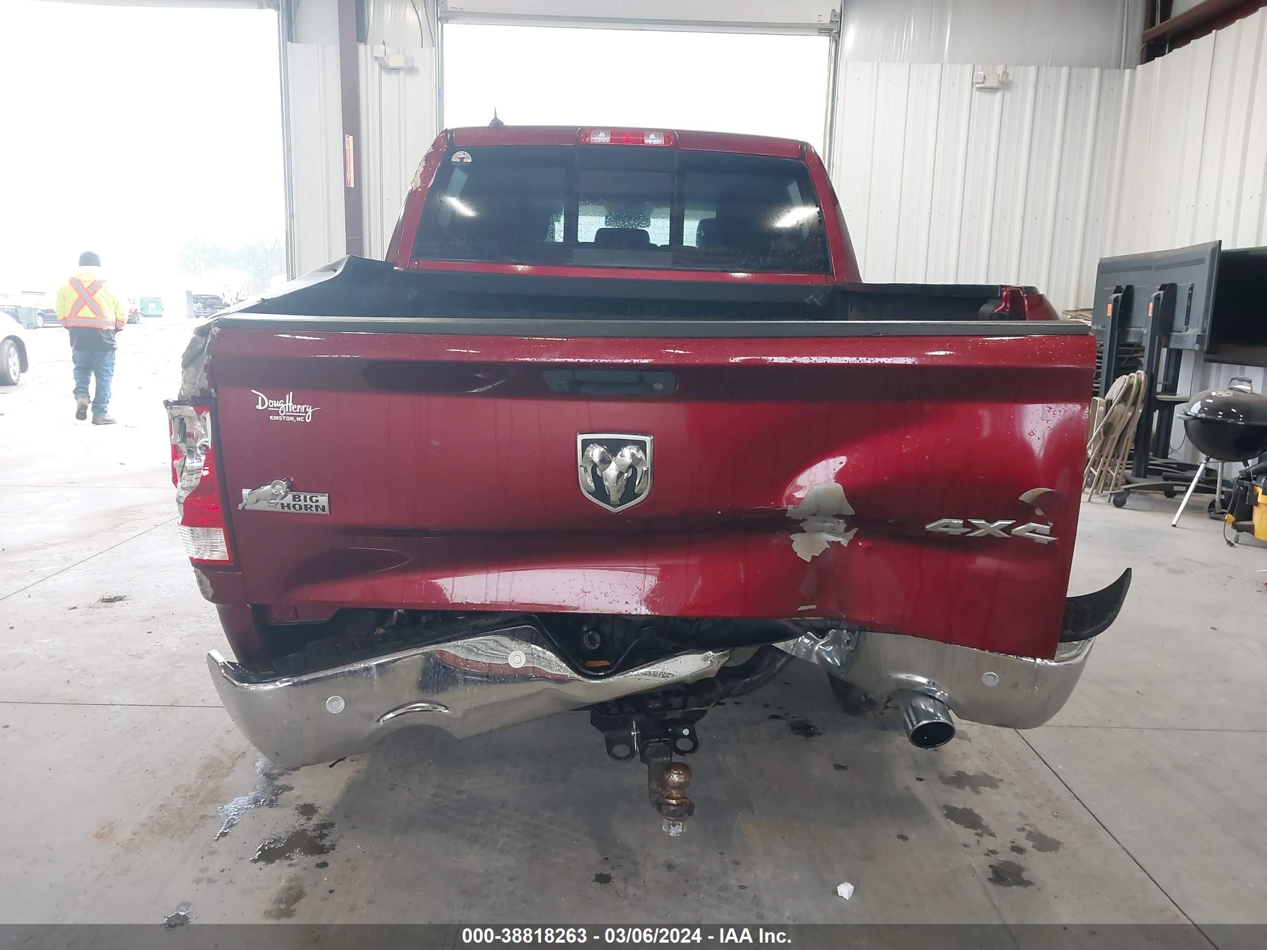 2018 Ram 1500 Big Horn 4X4 5'7 Box vin: 1C6RR7LT5JS281673