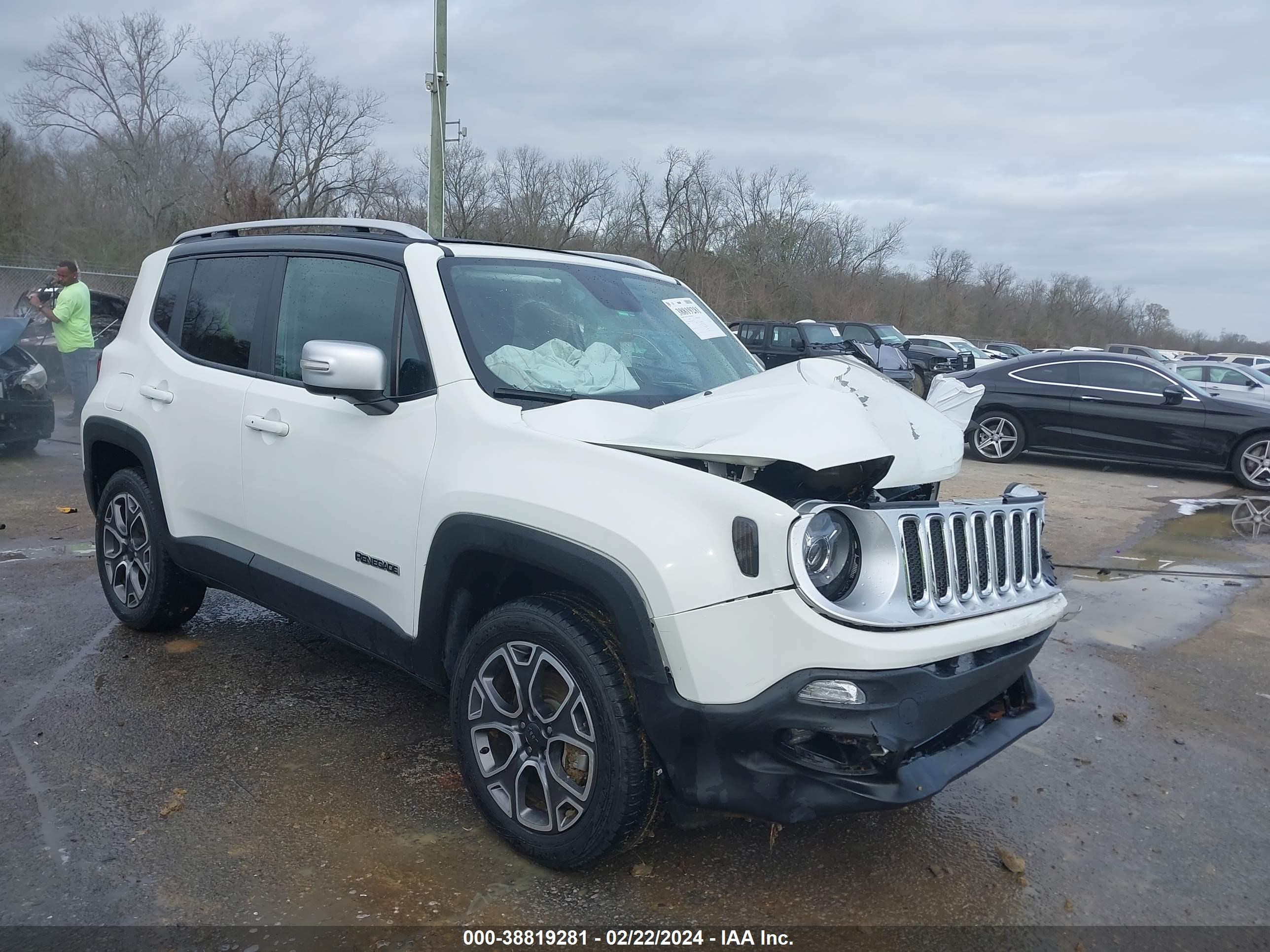 2018 Jeep Renegade Limited 4X4 vin: ZACCJBDB7JPG95641