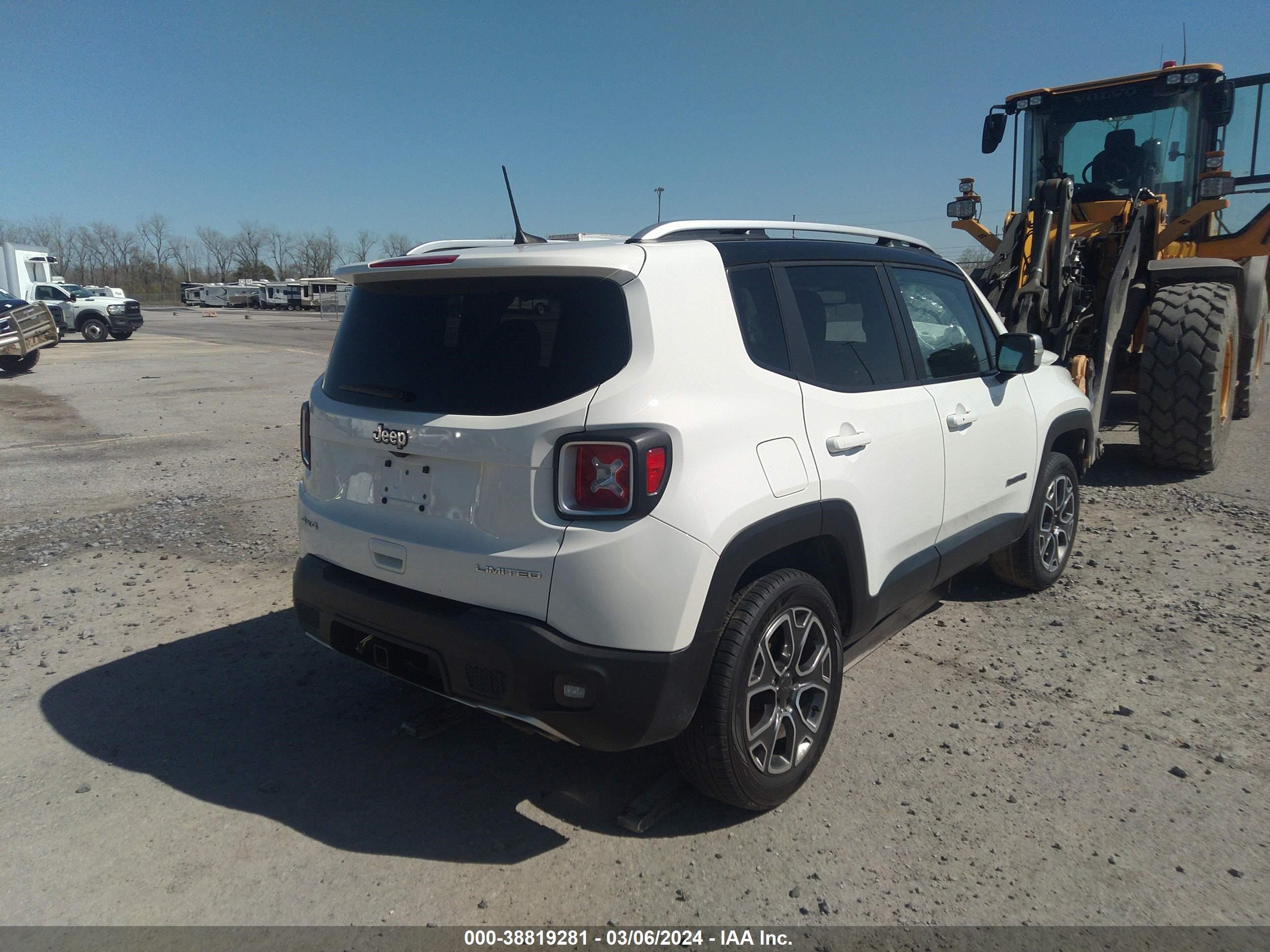 2018 Jeep Renegade Limited 4X4 vin: ZACCJBDB7JPG95641