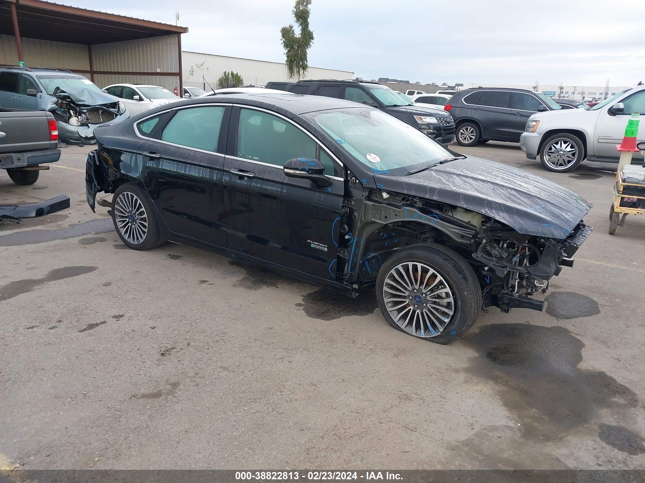 2018 Ford Fusion Energi Titanium vin: 3FA6P0SU6JR110385