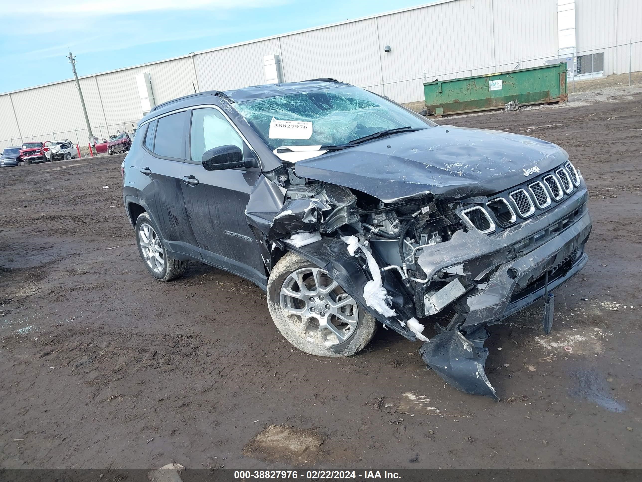 2023 Jeep Compass Latitude Lux Fwd vin: 3C4NJDFN4PT538582