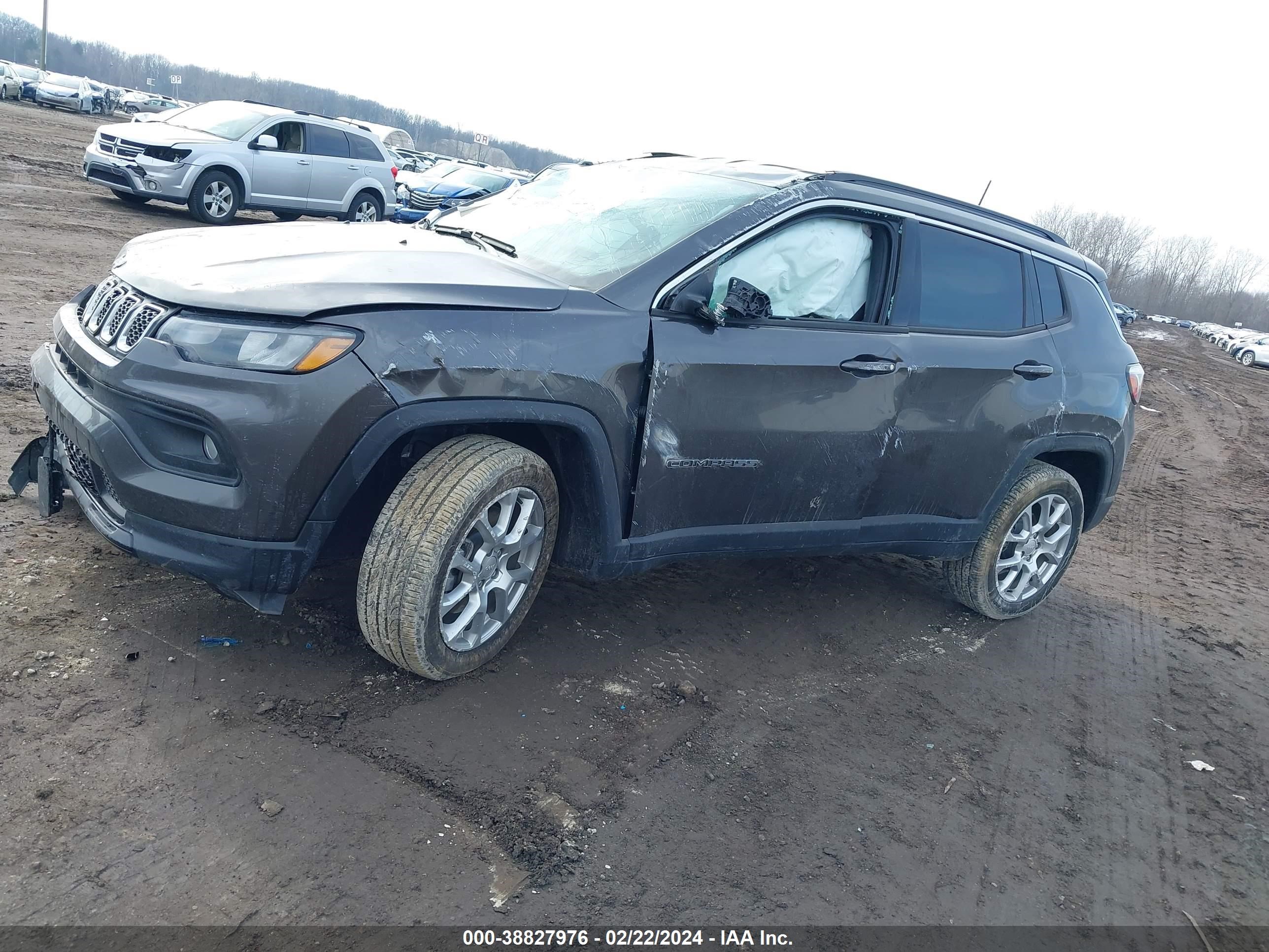 2023 Jeep Compass Latitude Lux Fwd vin: 3C4NJDFN4PT538582