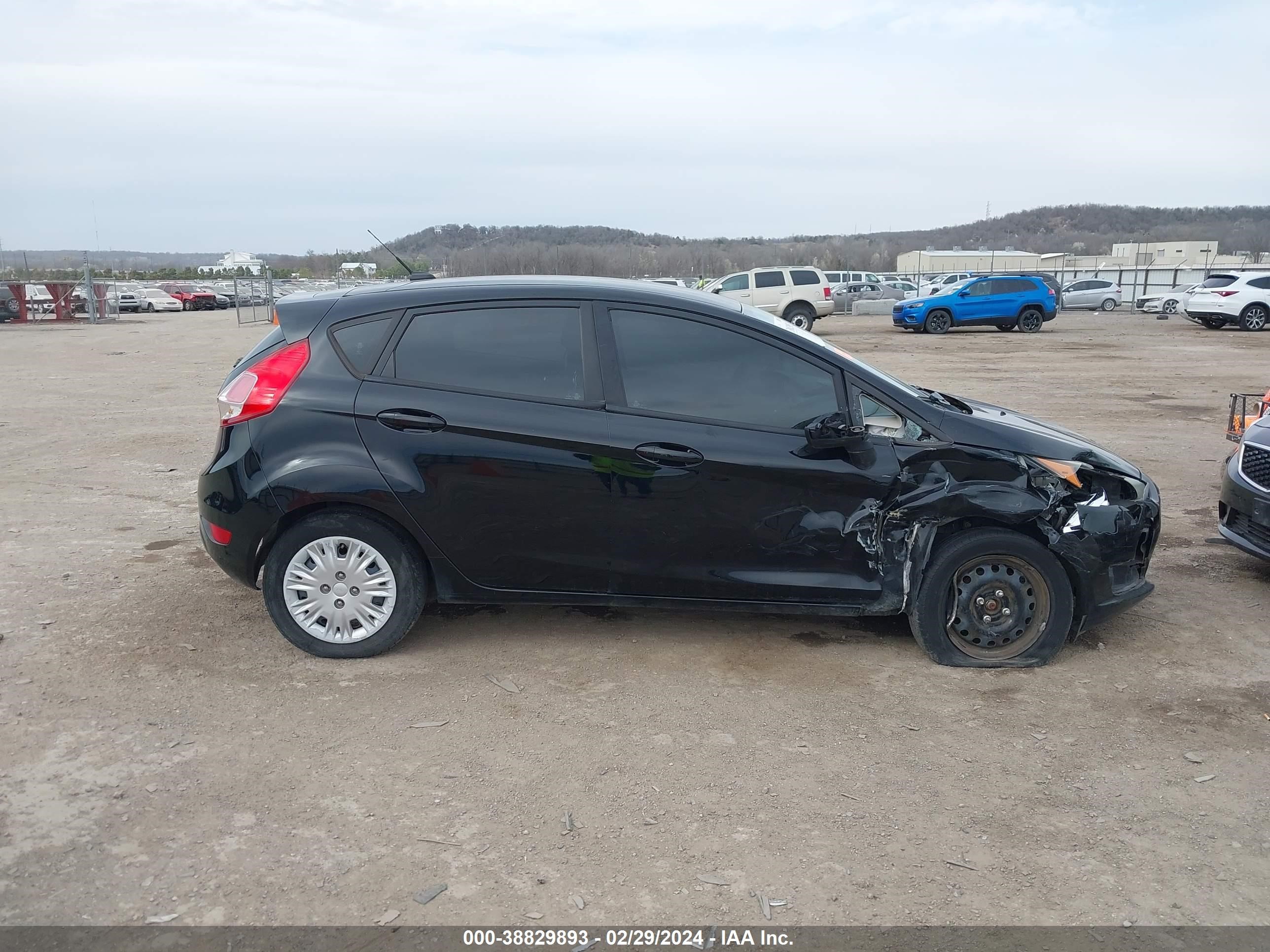 2016 Ford Fiesta S vin: 3FADP4TJ9GM171738