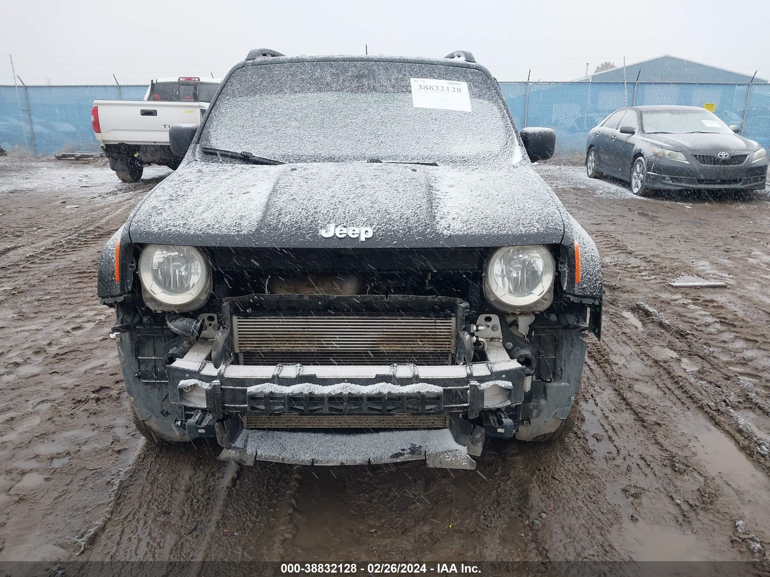 2019 Jeep Renegade Sport 4X4 vin: ZACNJBAB3KPK06115