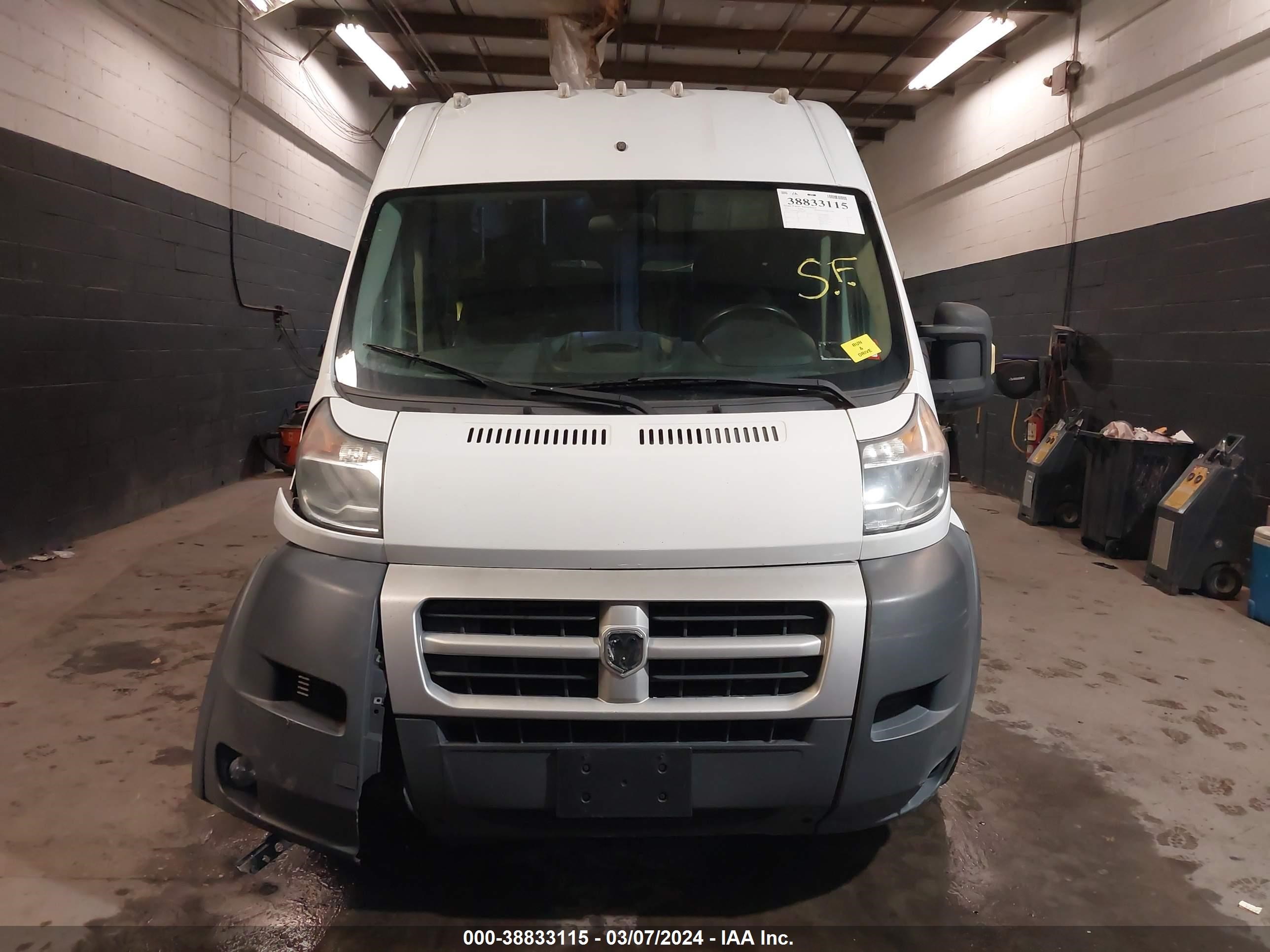 2015 Ram Promaster 2500 Window Van High Roof vin: 3C6TRVPG2FE518105