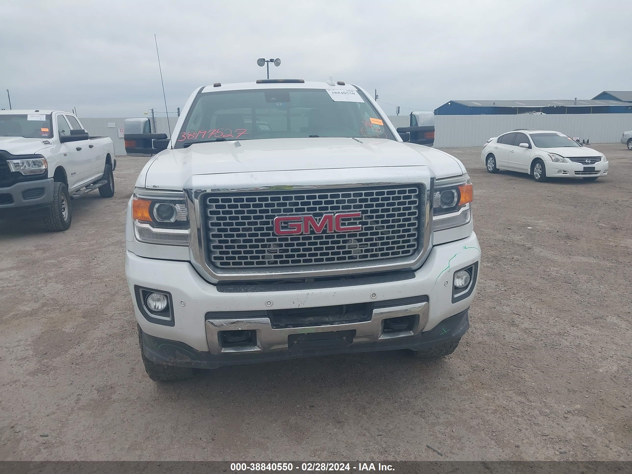 2016 GMC Sierra 2500Hd Denali vin: 1GT12UE81GF186546